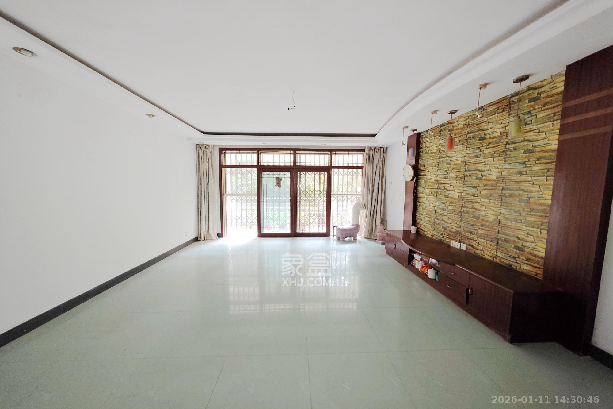 美林景园  3室2厅2卫    85.0万