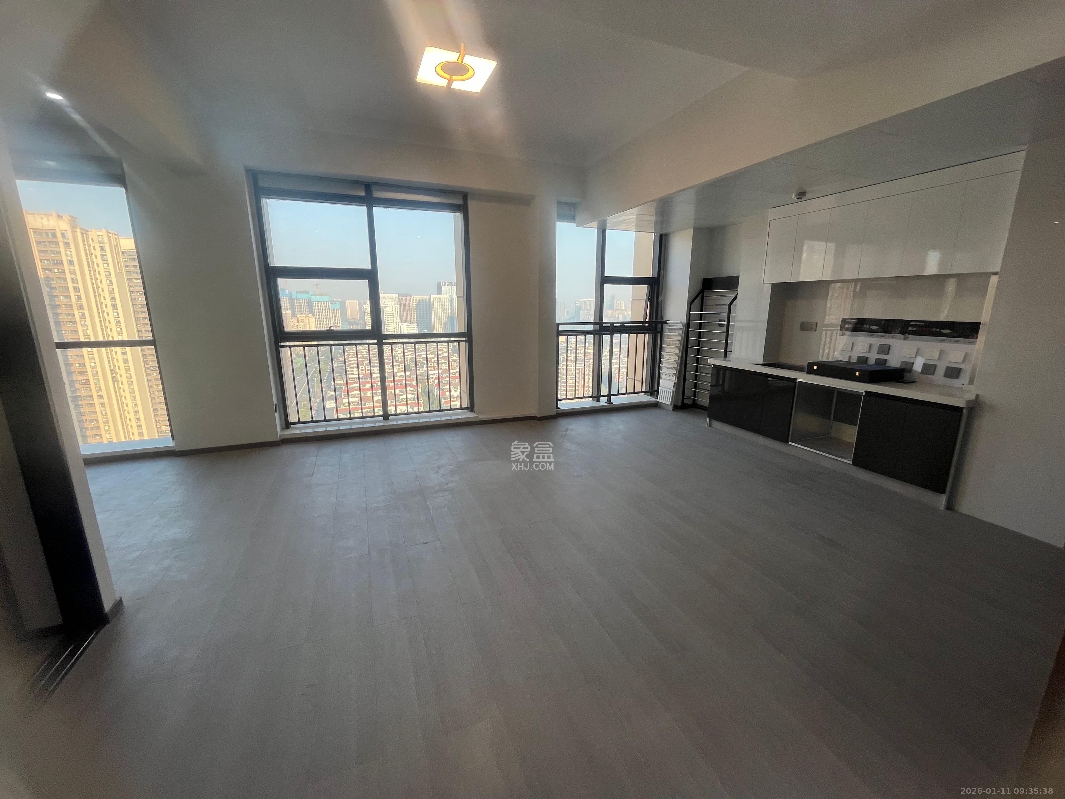 万坤图财富广场  1室1厅0卫    3800.0元/月室内图1