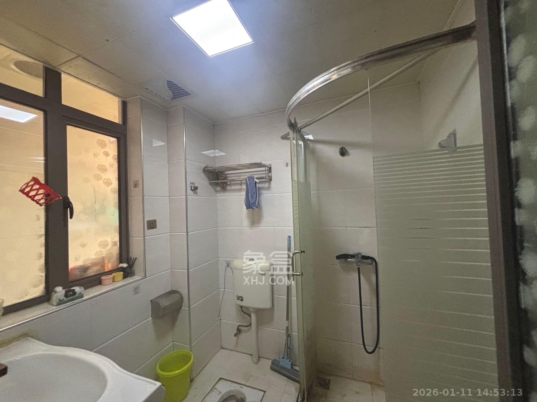 德庆水韵山城  2室1厅1卫    1500.0元/月