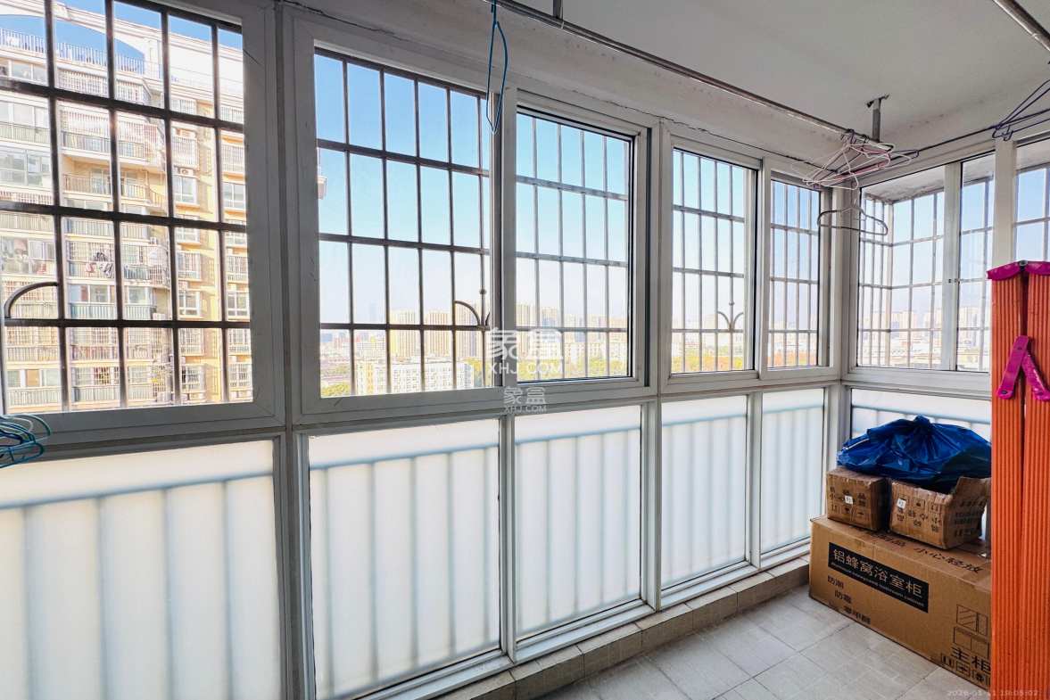 金碧文华 3室2厅2卫 2400.0元/月 金碧文华 3室2厅2卫 2400.0元/月室内图