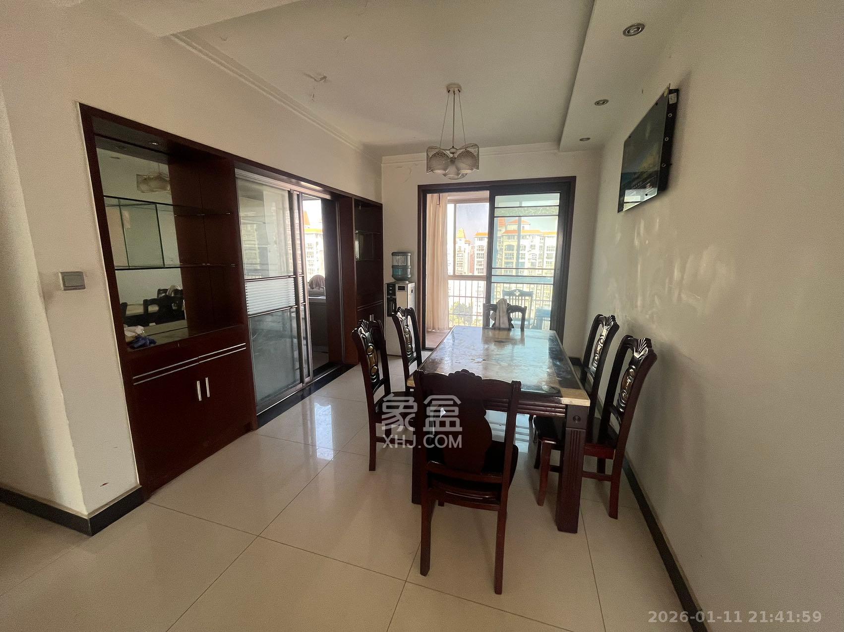 嘉盛华庭（一期、二期、三期）  3室2厅1卫    3200.0元/月