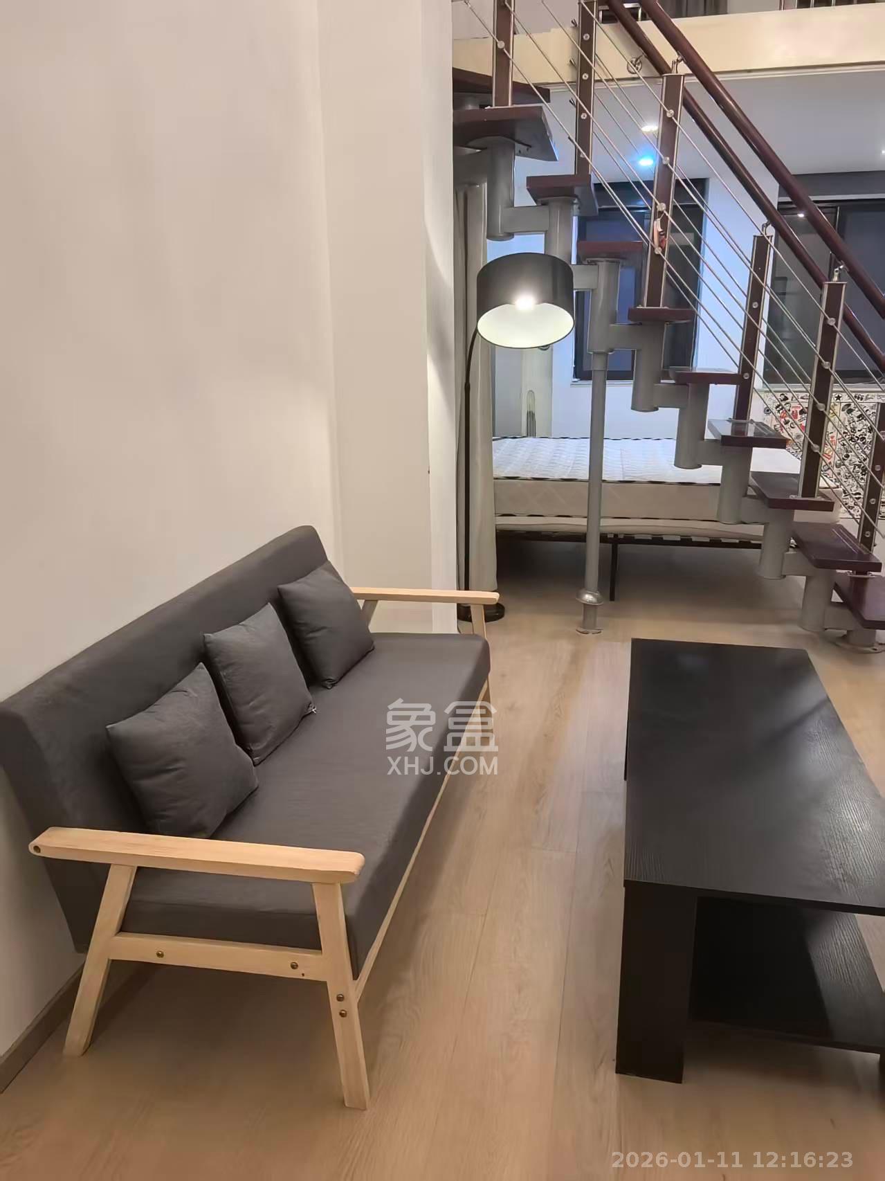 铂宫  2室1厅1卫    2200.0元/月