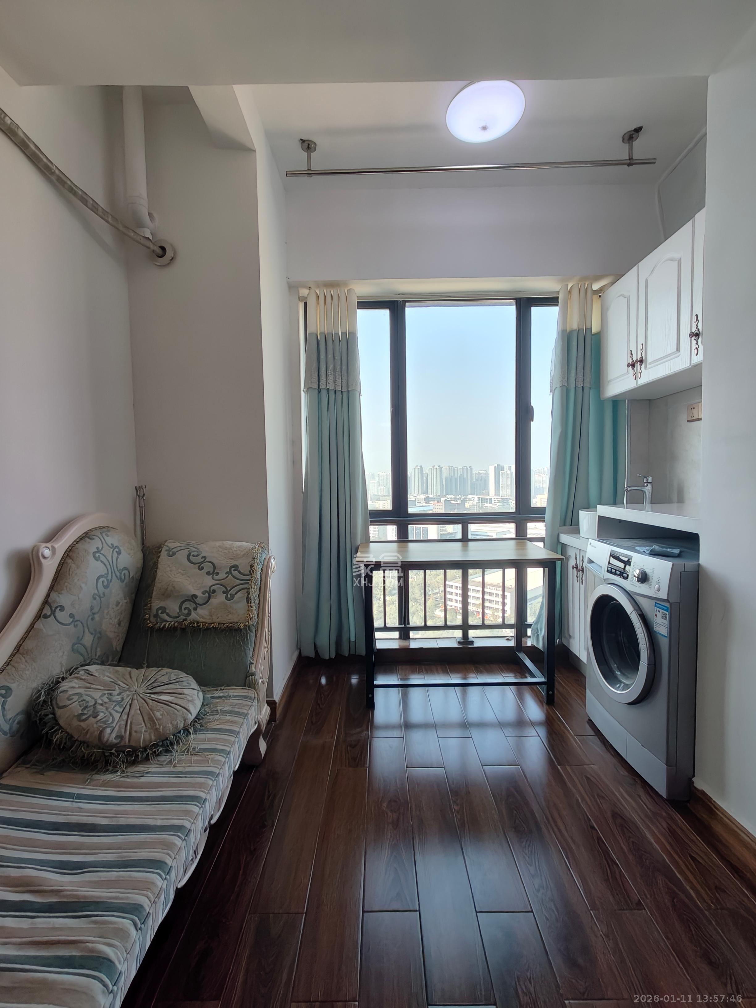 保利麓谷林语I区  1室1厅1卫    1500.0元/月