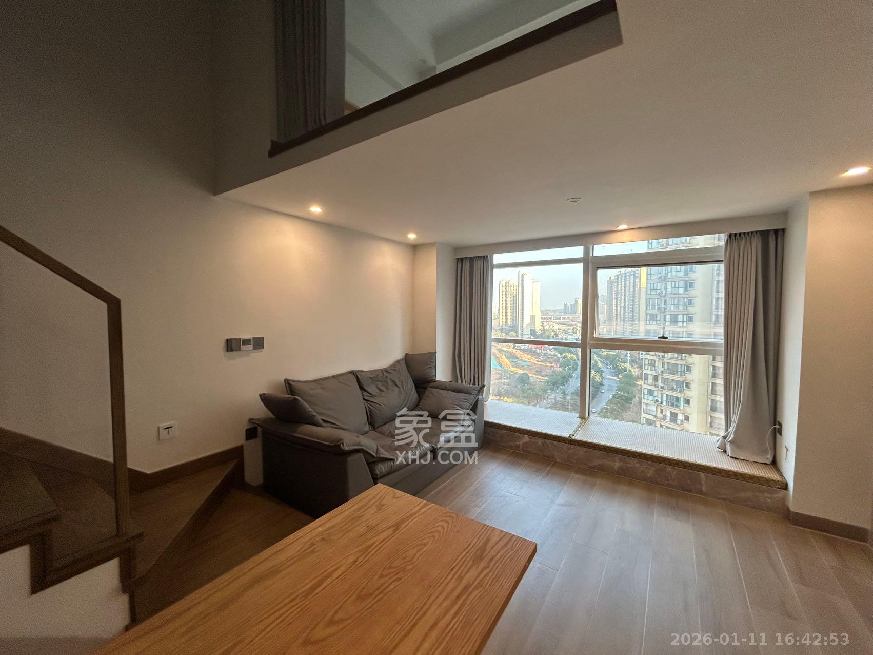 中建嘉和城  2室1厅1卫    2100.0元/月