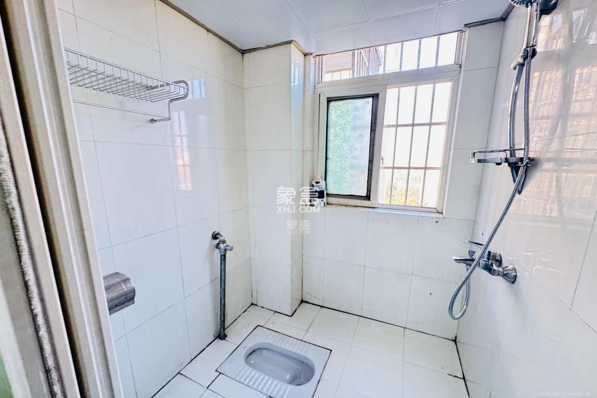 金碧文华 3室2厅2卫 2400.0元/月 金碧文华 3室2厅2卫 2400.0元/月室内图