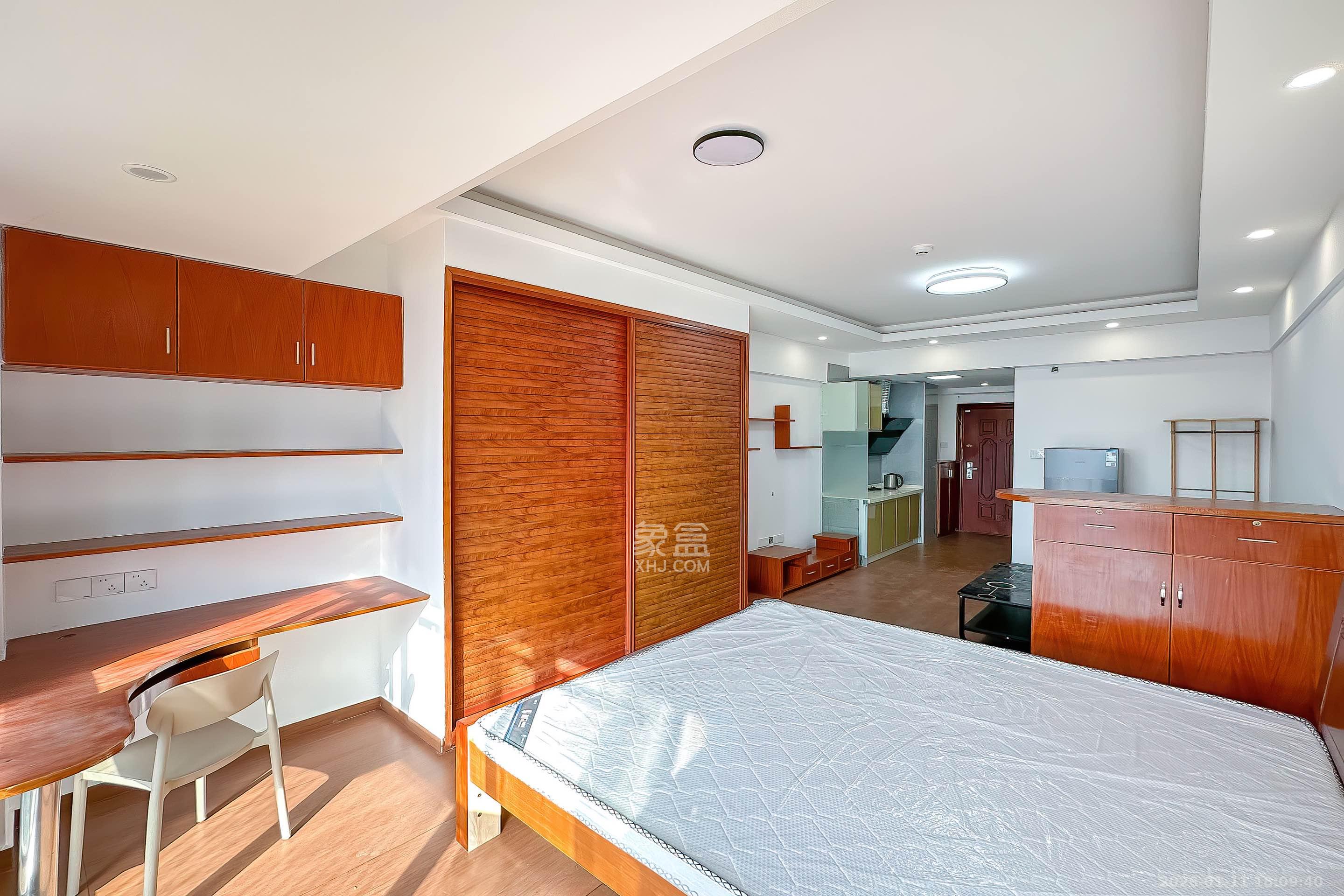 名富公寓  1室0厅1卫    1500.0元/月