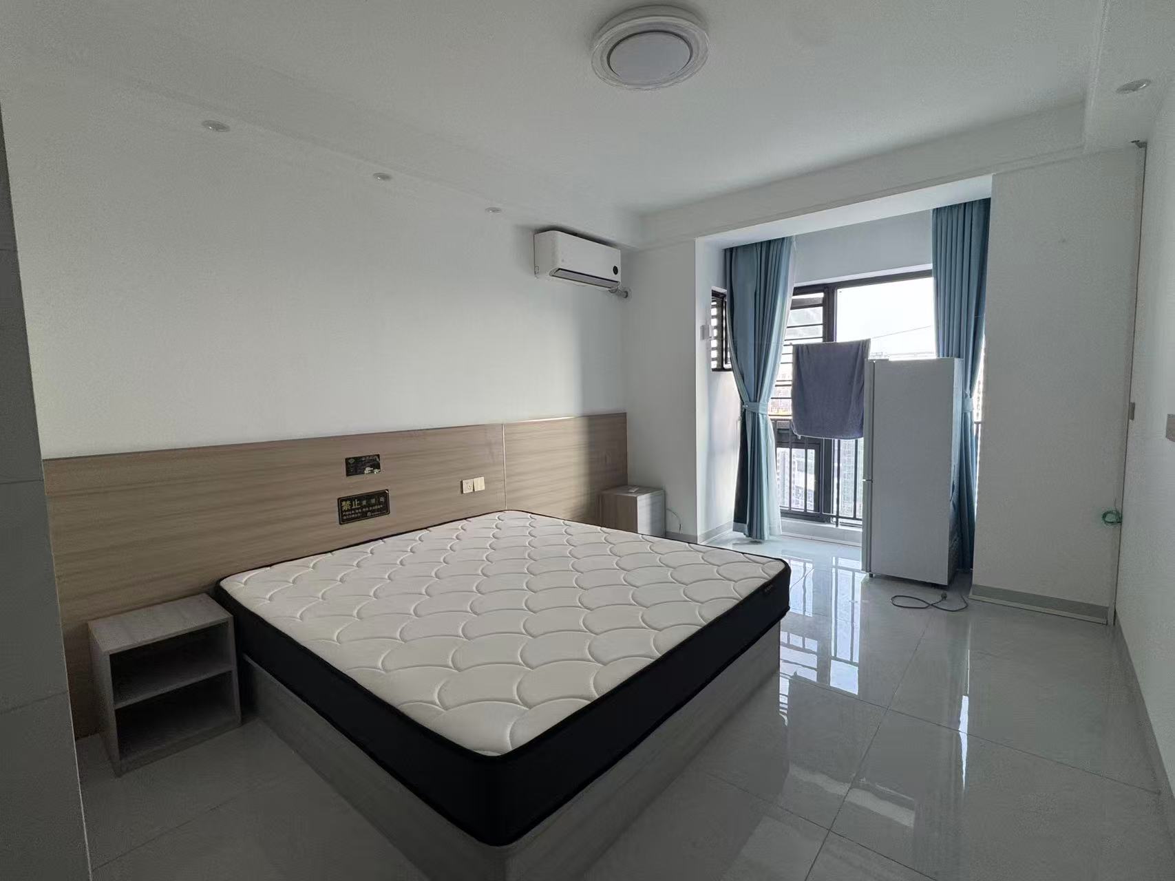 龙湖光年  1室1厅1卫    1800.0元/月