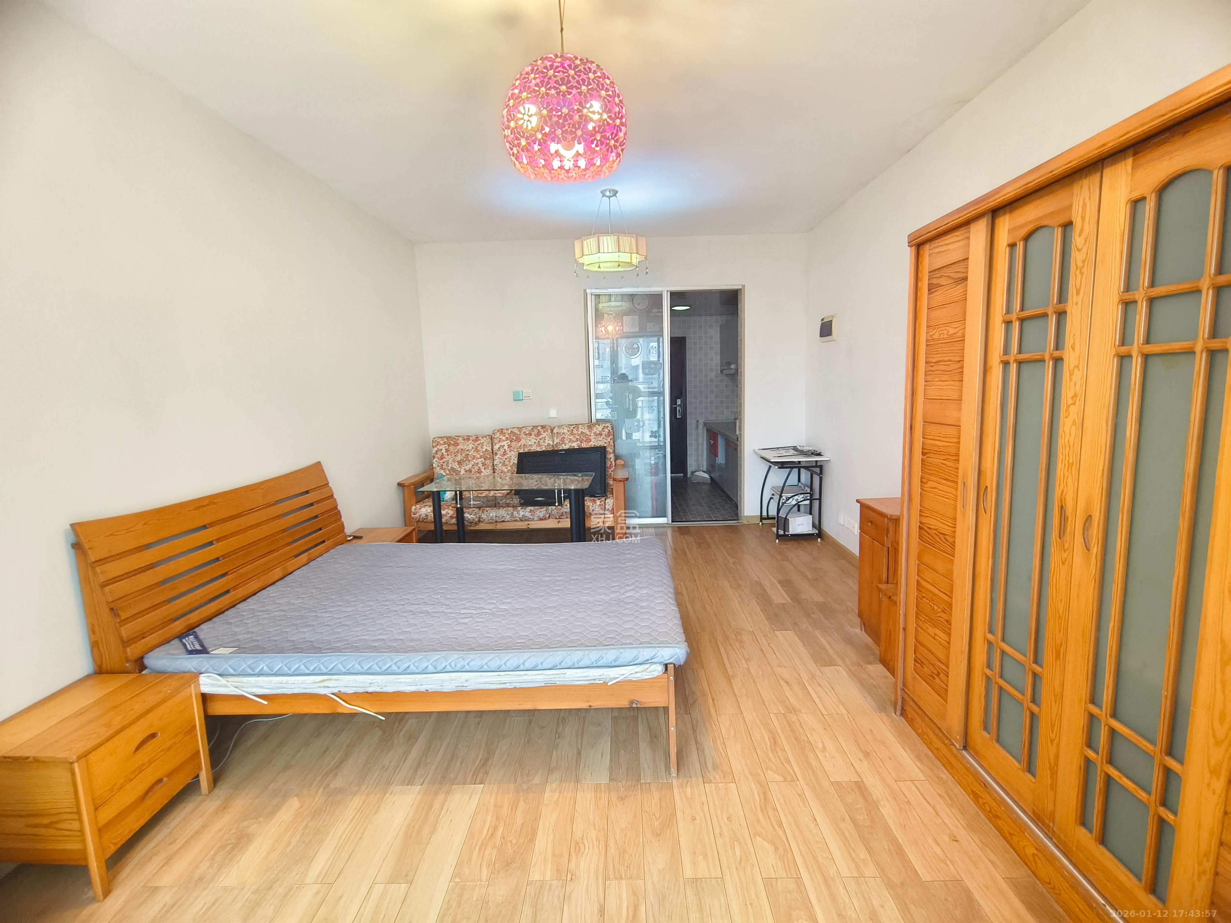 美林银谷  1室1厅2卫    1500.0元/月