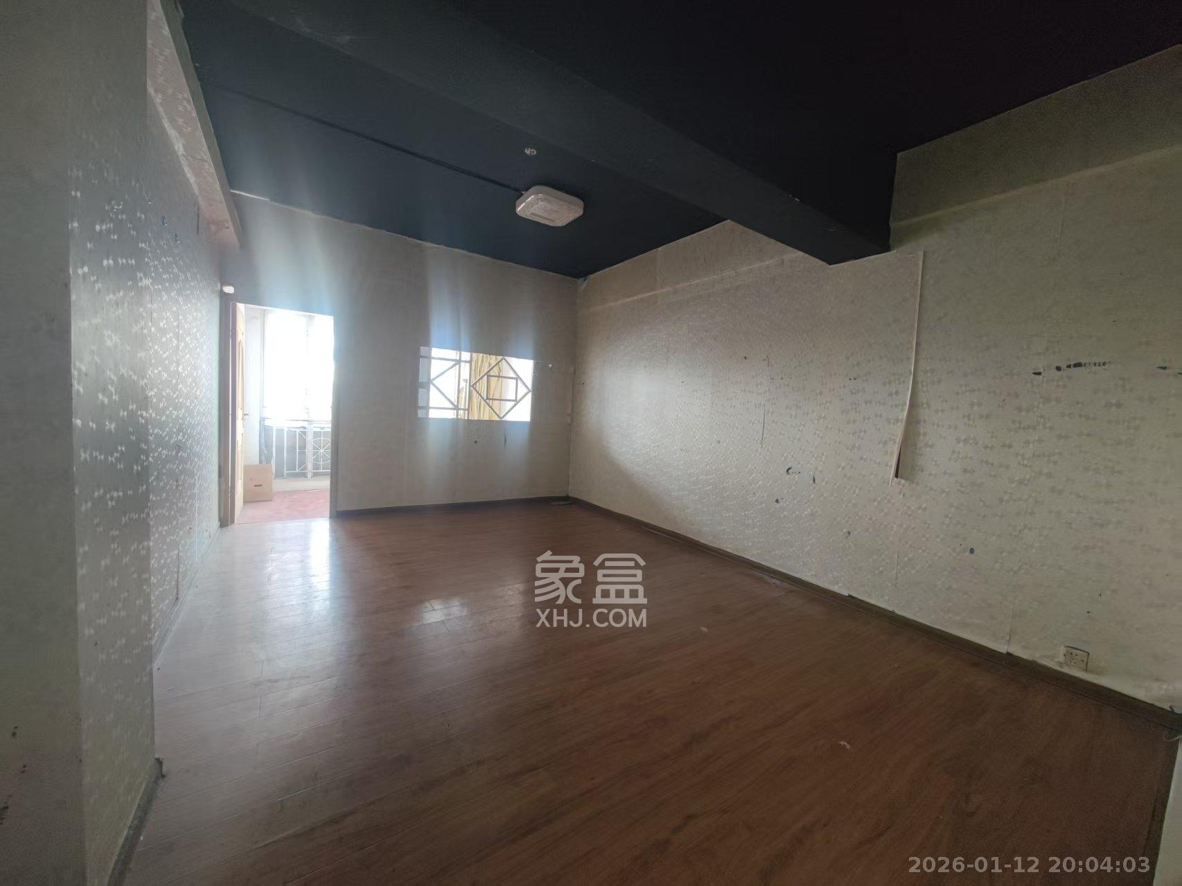 山水人家一二期   103.27㎡      2100.0元/月室内图