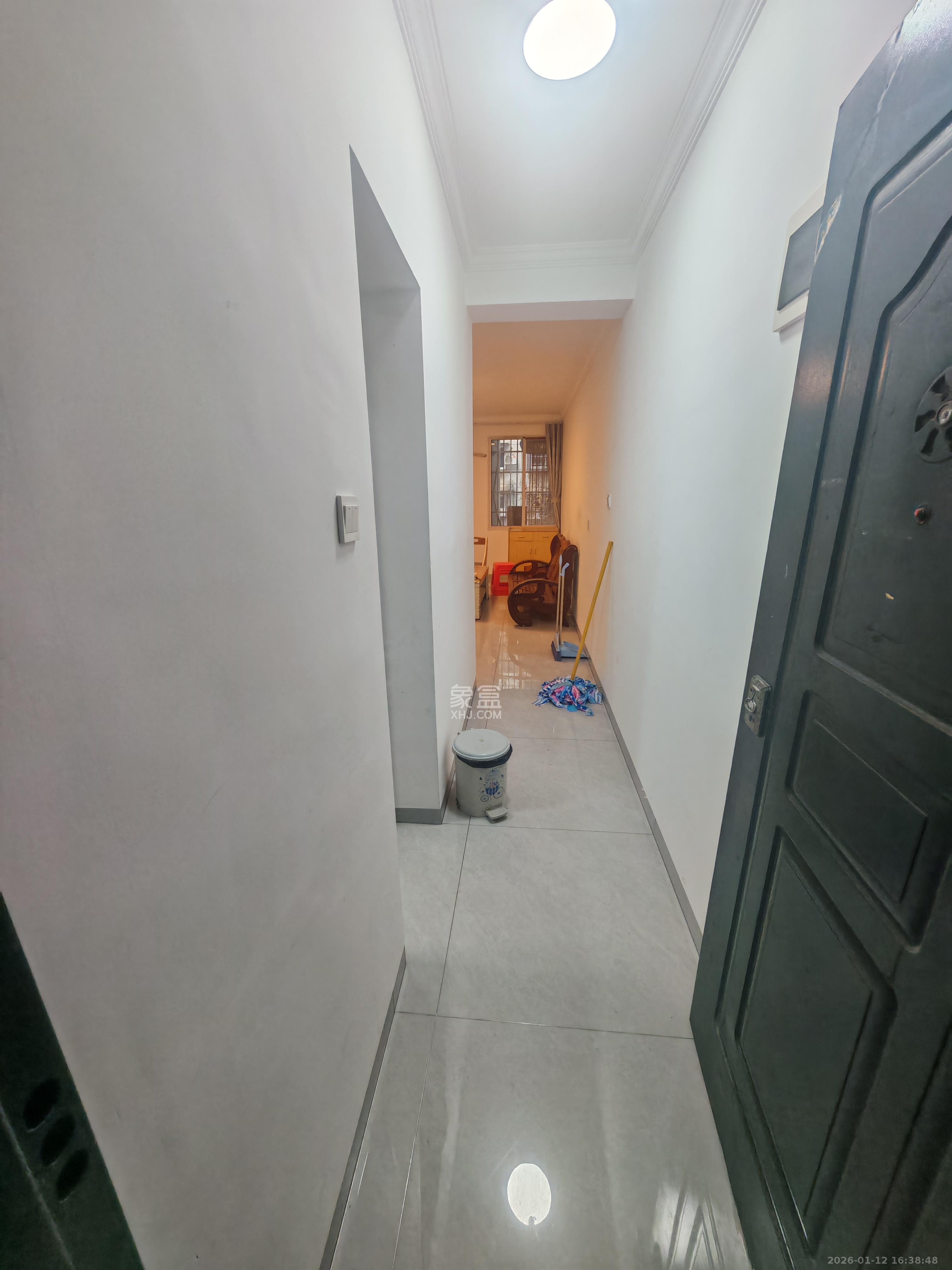 涂家冲社区（涂新小区、农商银行宿舍）  2室1厅1卫    1600.0元/月