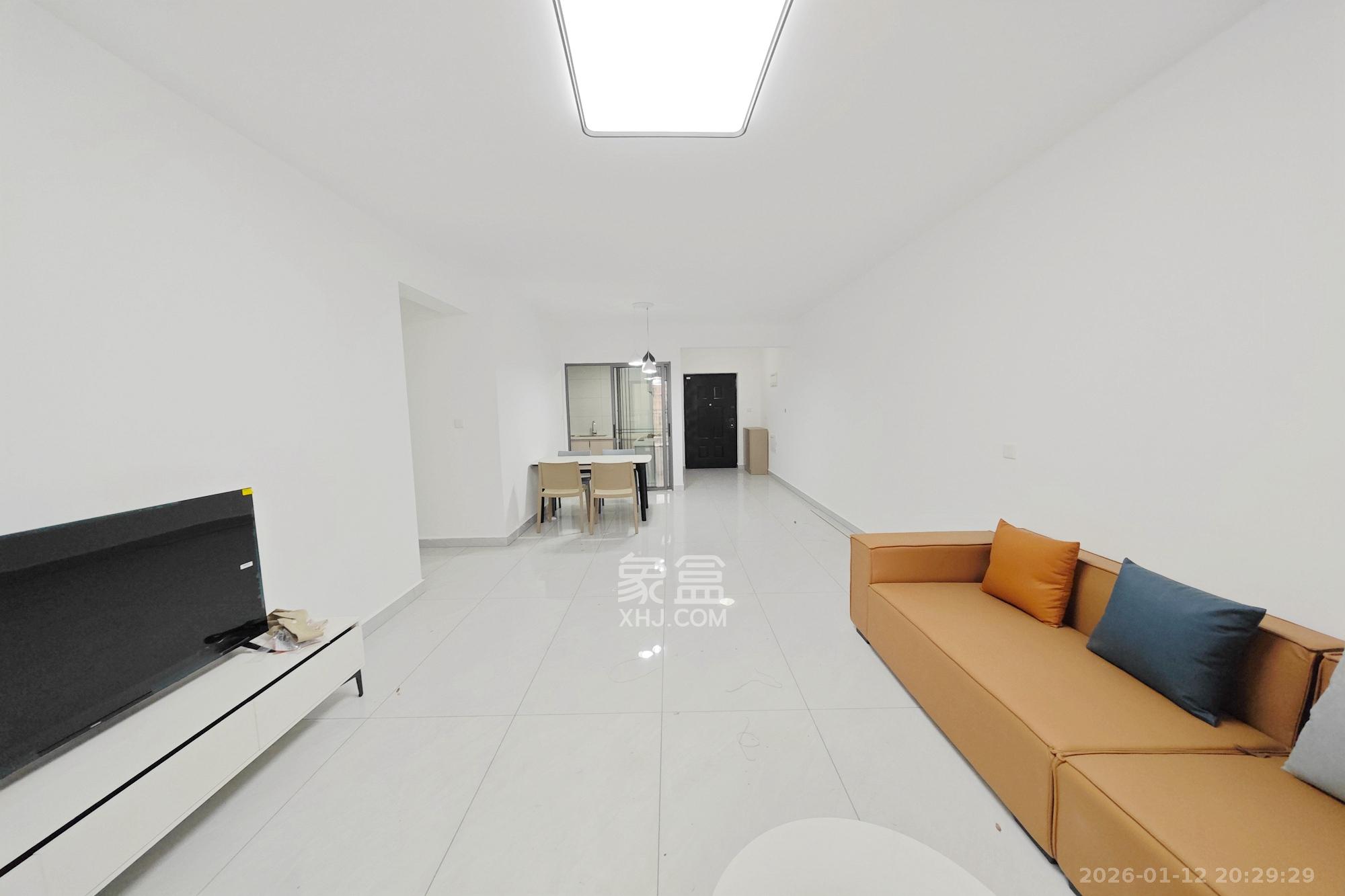 保利大都汇四期  3室2厅2卫    138.0万