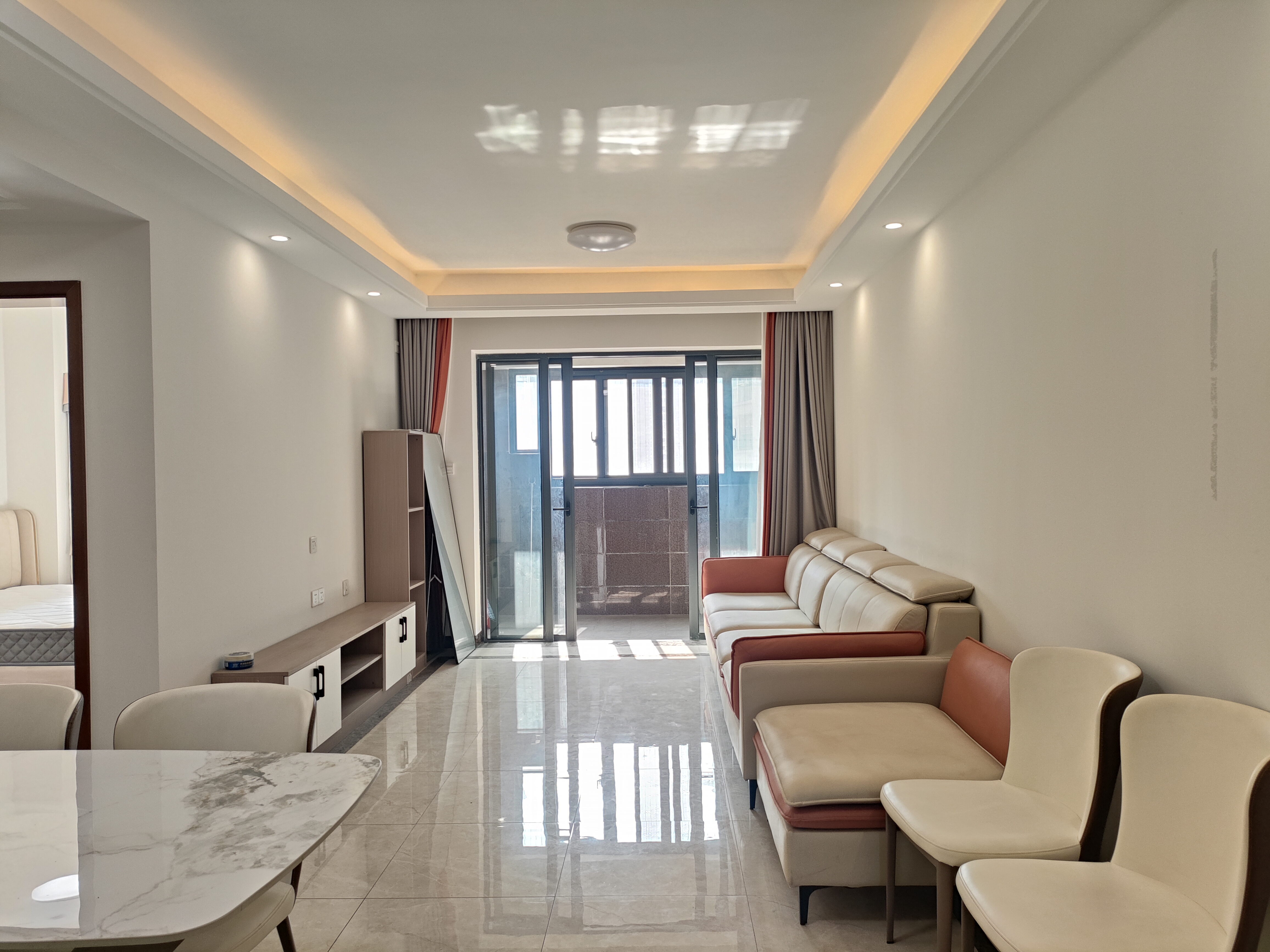 南海幸福汇  2室1厅1卫    1800.0元/月