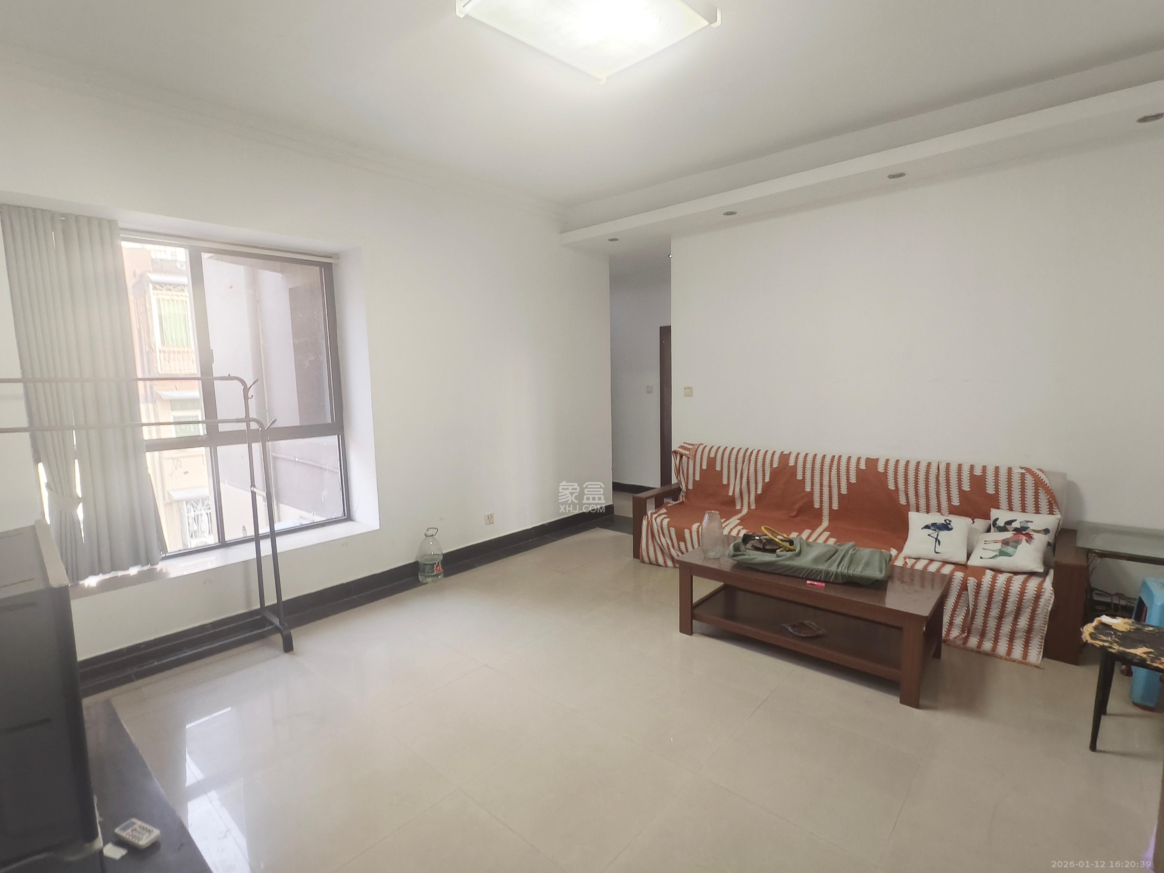 美丽四合院  3室2厅1卫    1700.0元/月