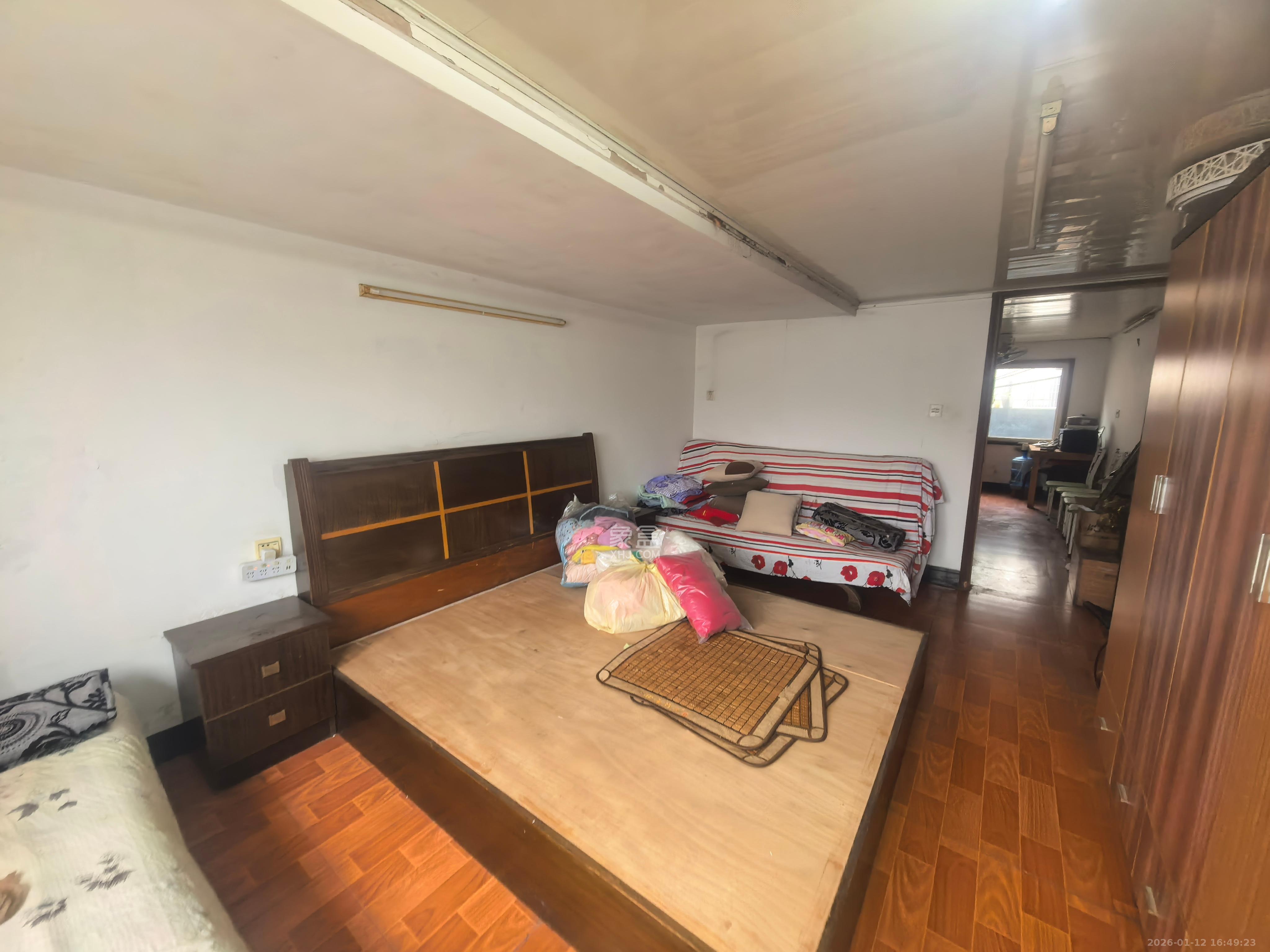 莲香华庭  3室2厅1卫    800.0元/月