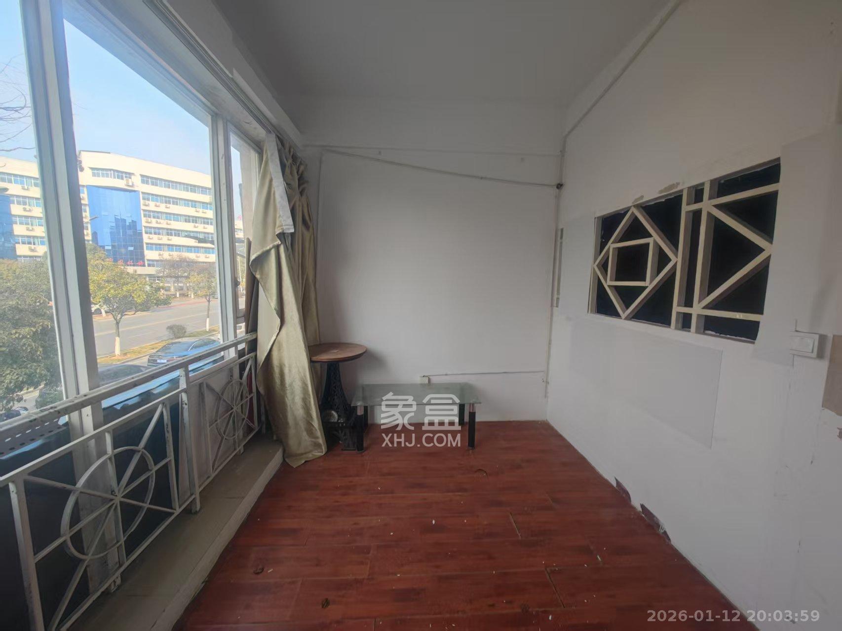 山水人家一二期   103.27㎡      2100.0元/月室内图