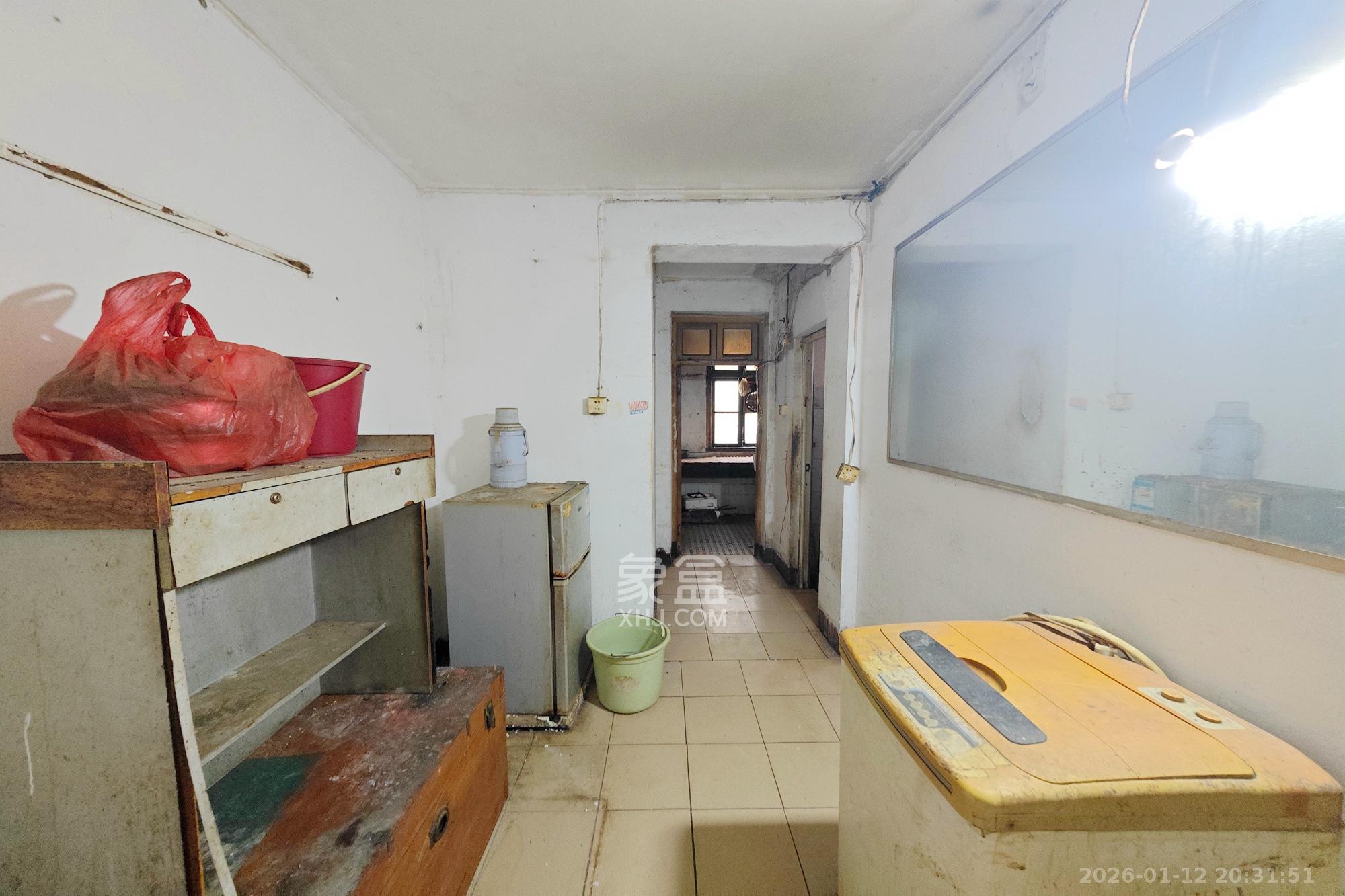 红花坡社区  2室1厅1卫    32.0万