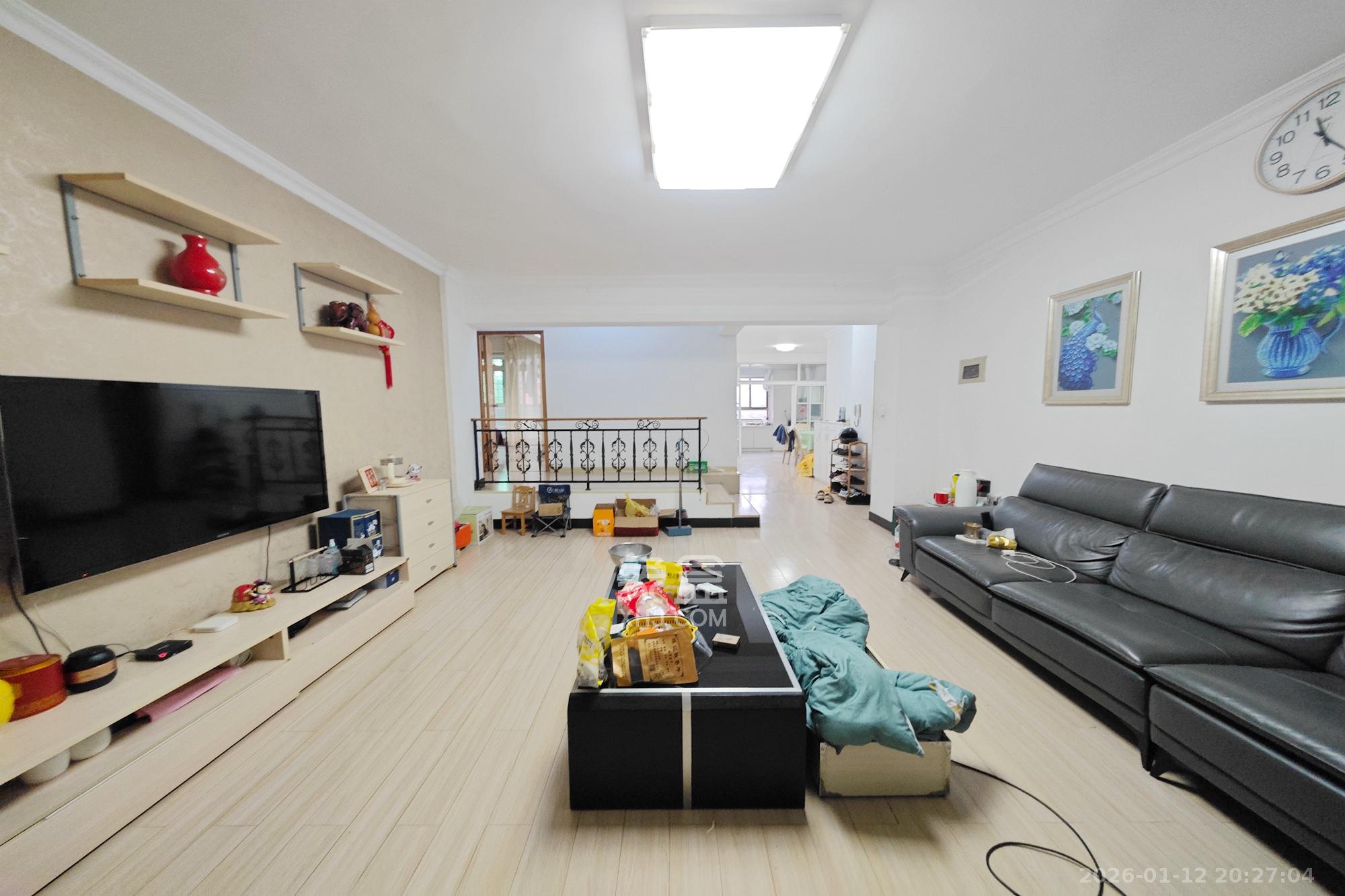 宏轩花苑  3室2厅2卫    85.0万