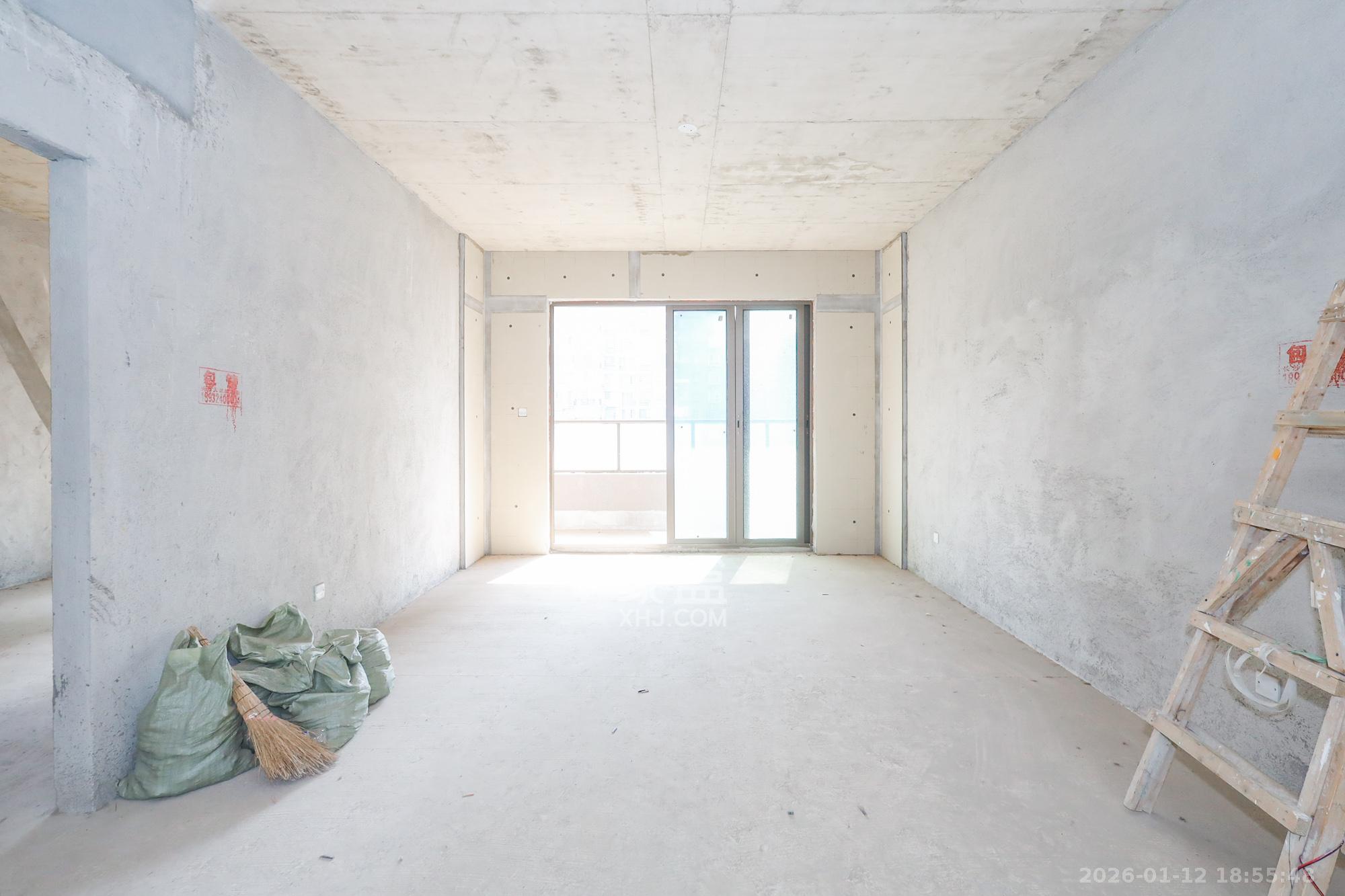 正荣滨江紫阙台  4室2厅2卫    320.0万