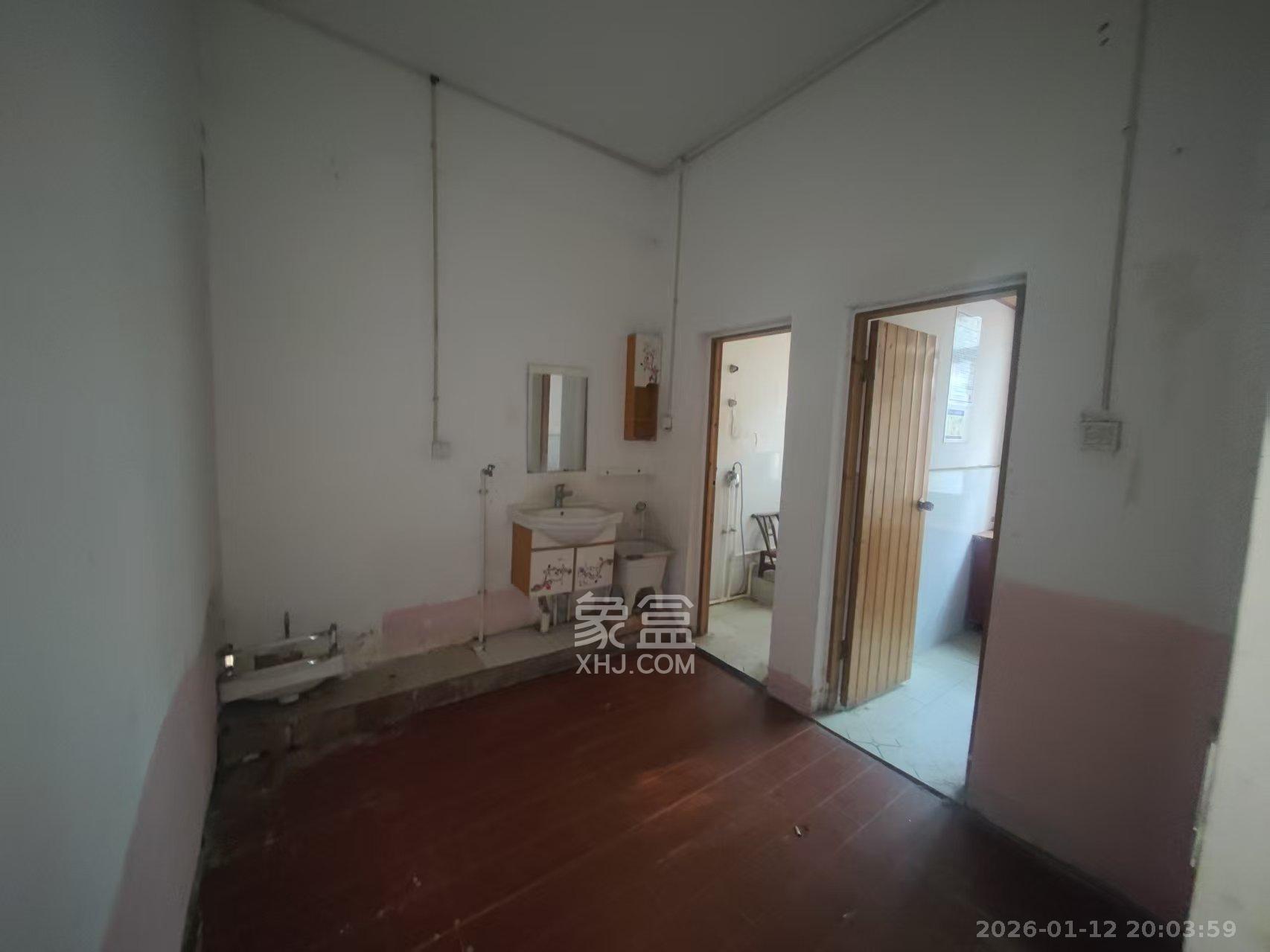 山水人家一二期   103.27㎡      2100.0元/月室内图