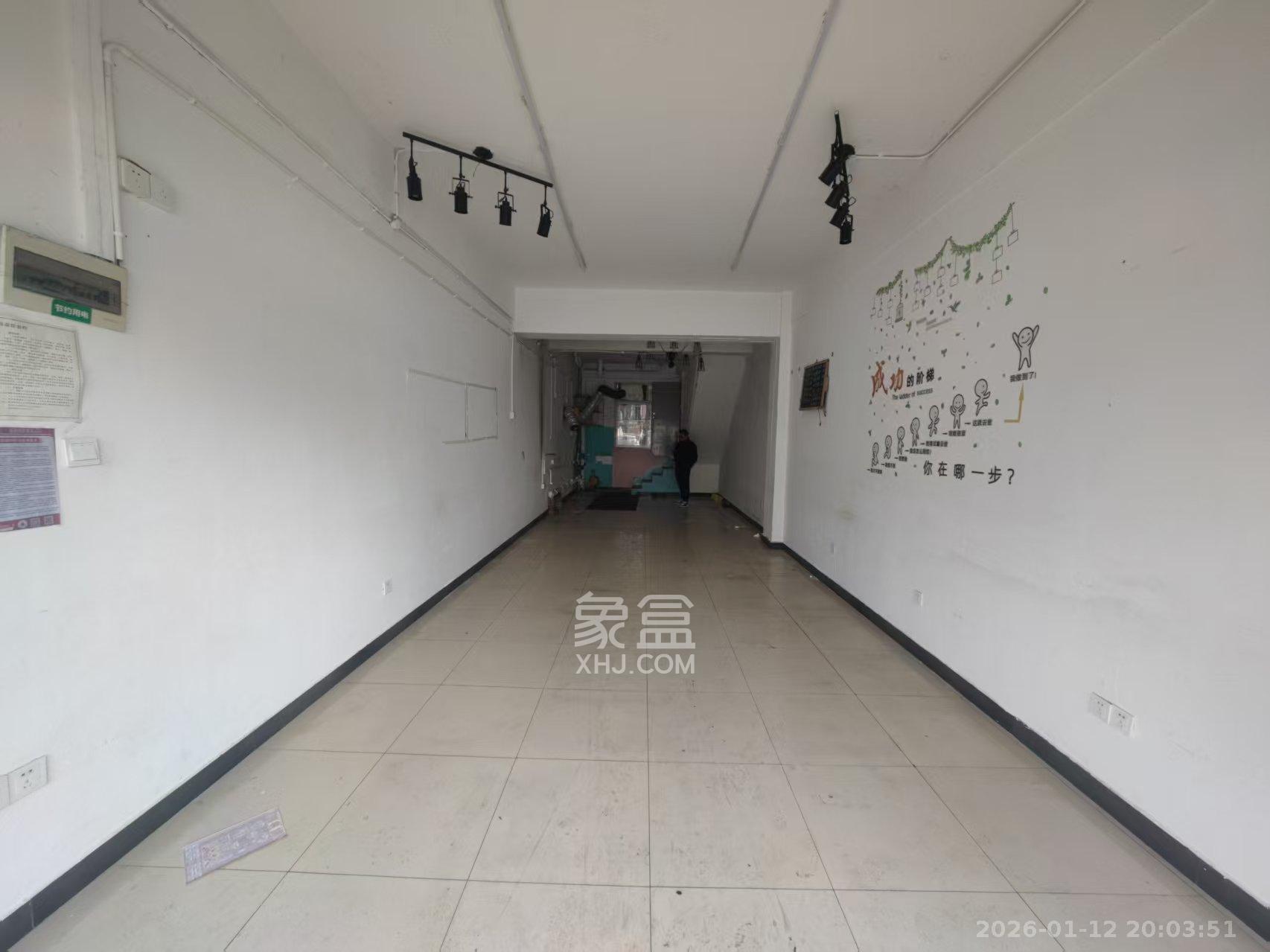 山水人家一二期   103.27㎡      2100.0元/月室内图