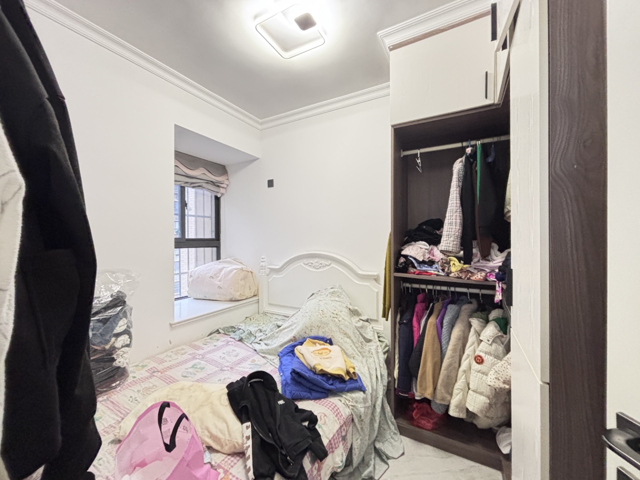 滨江花园  3室2厅2卫    53.8万