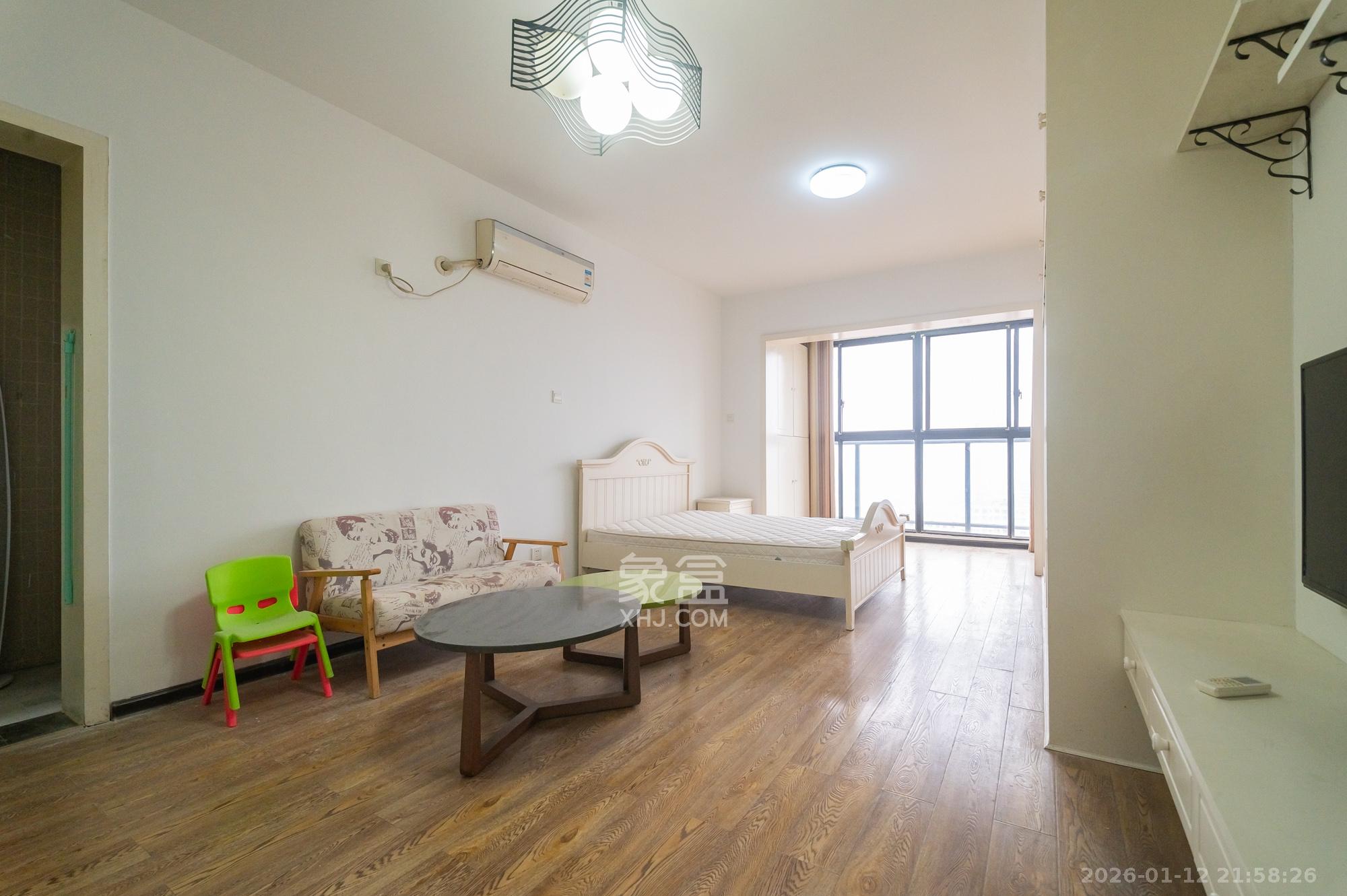 蓝山郡  1室1厅1卫    28.8万