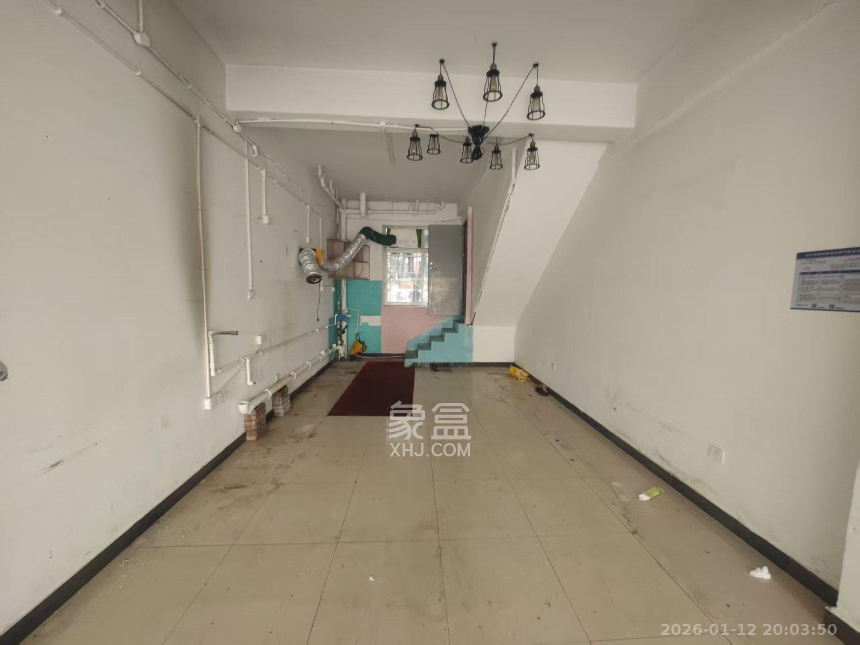 山水人家一二期   103.27㎡      2100.0元/月室内图