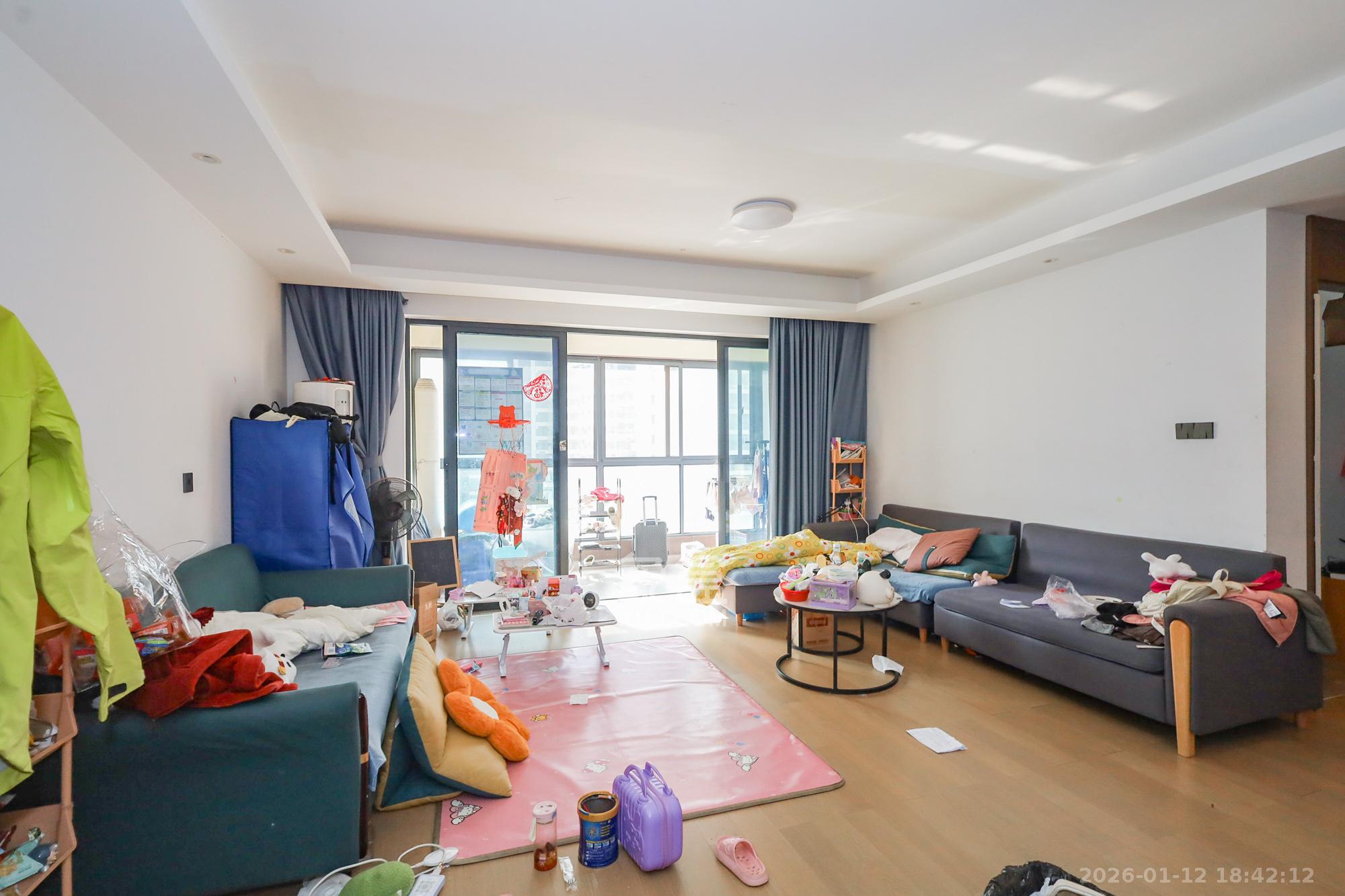 北辰时光里  3室2厅2卫    170.0万