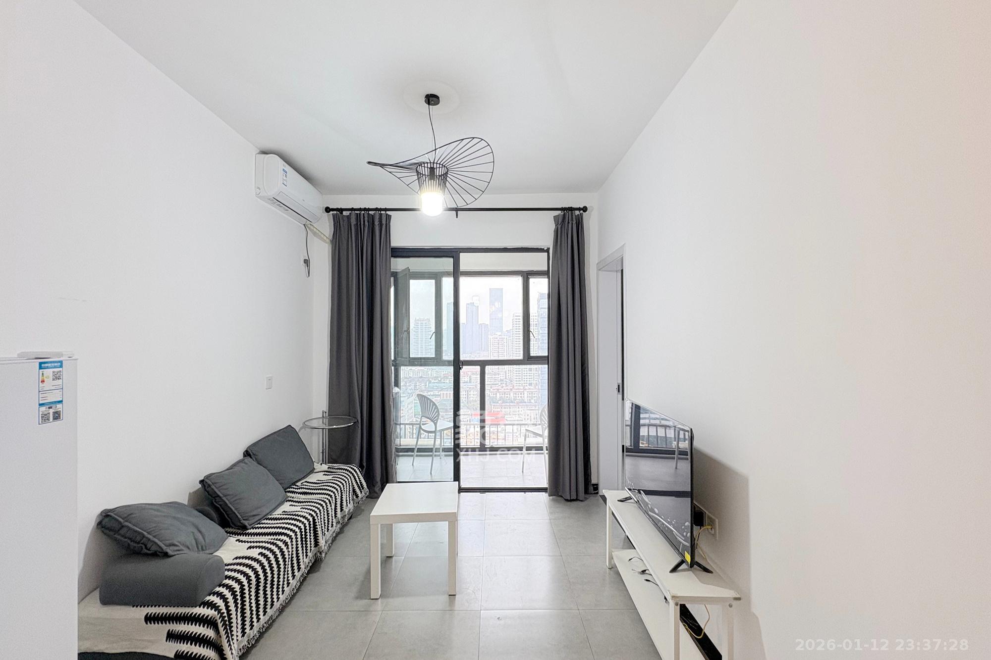 韭菜园嘉苑  2室2厅1卫    93.8万