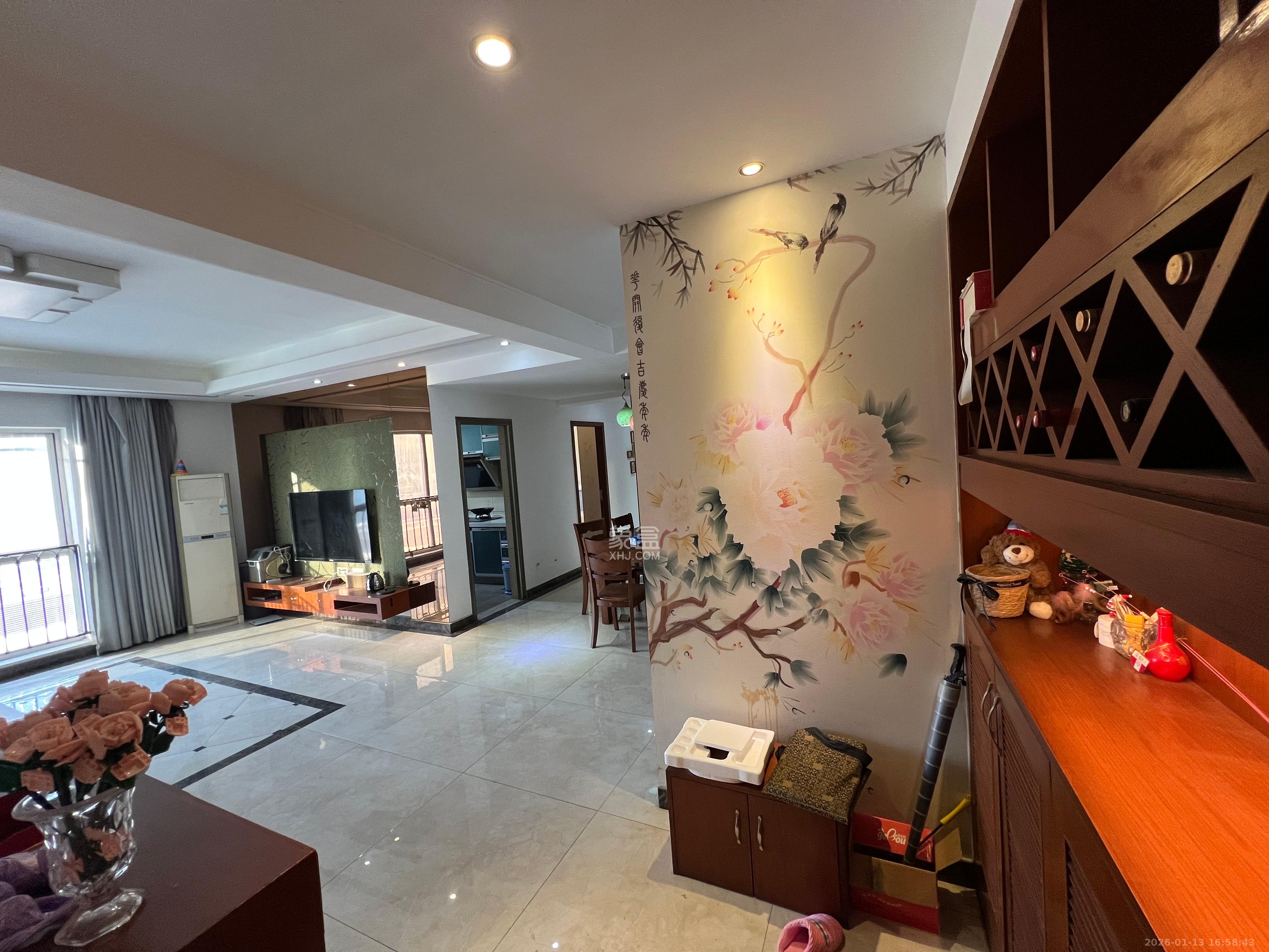 鸿盛大厦  3室2厅2卫    4600.0元/月