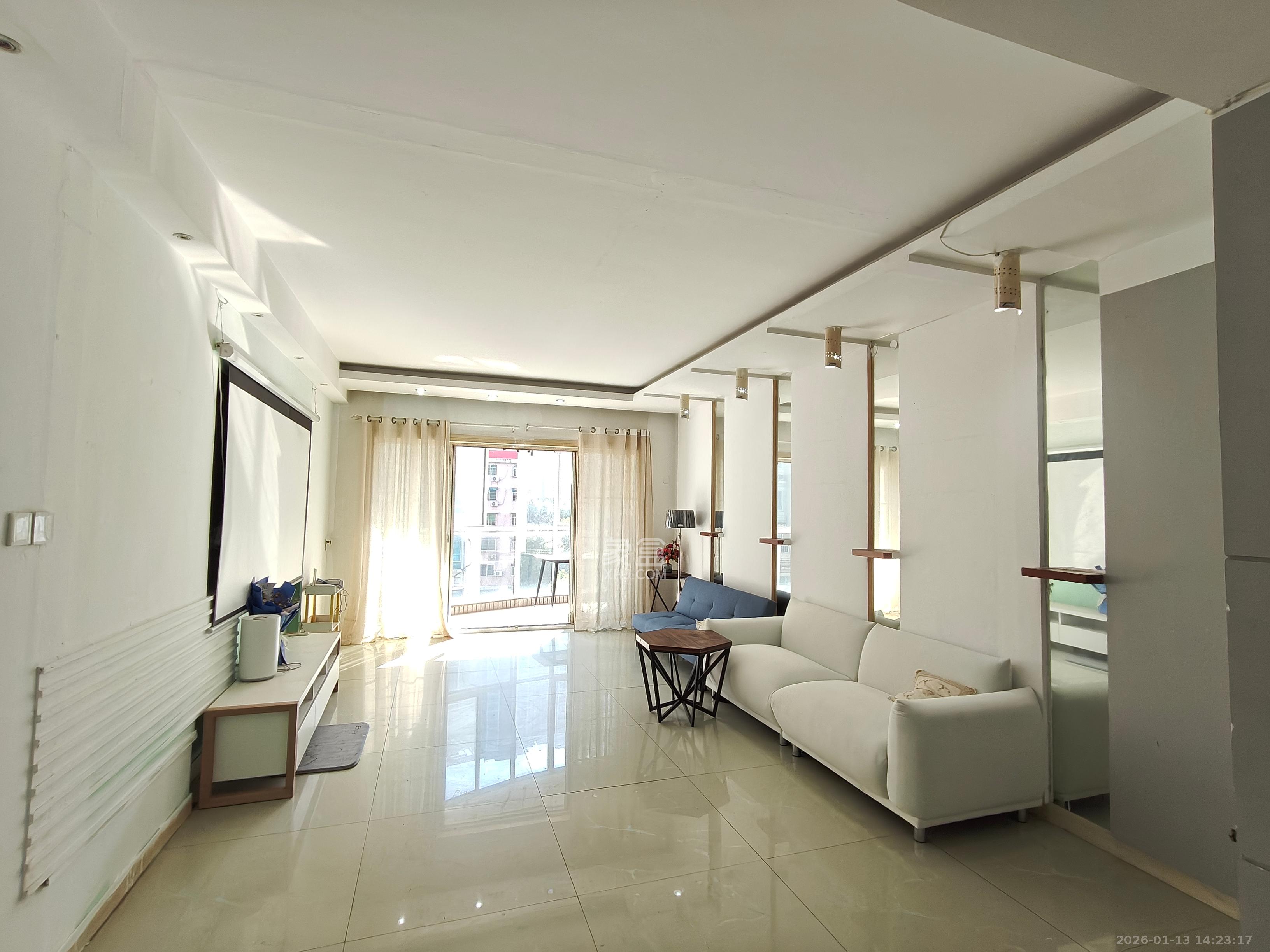 颐美园  3室2厅2卫    3000.0元/月