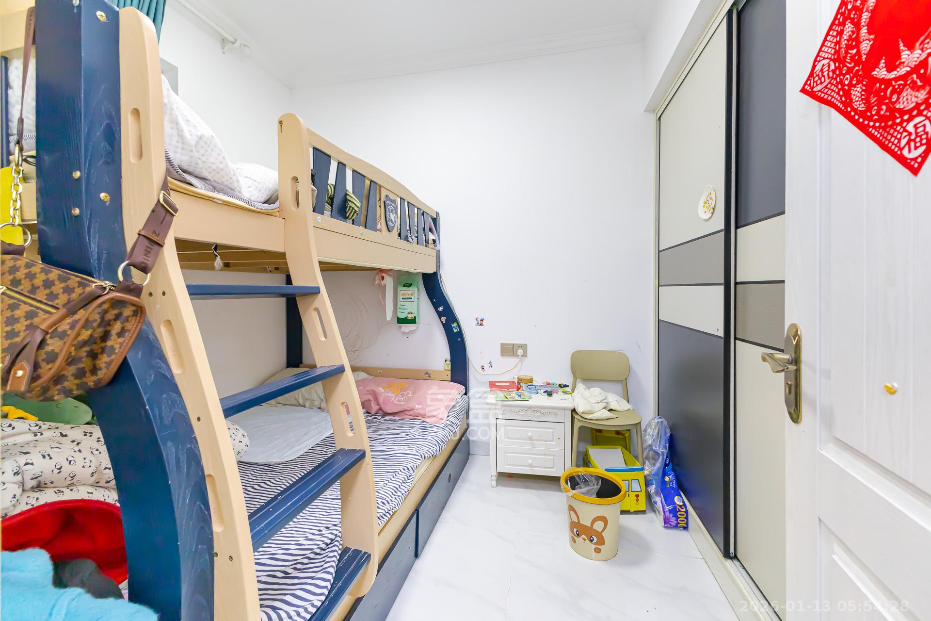 嘉宇银杉（嘉宇西苑）  2室2厅1卫    58.0万卧室