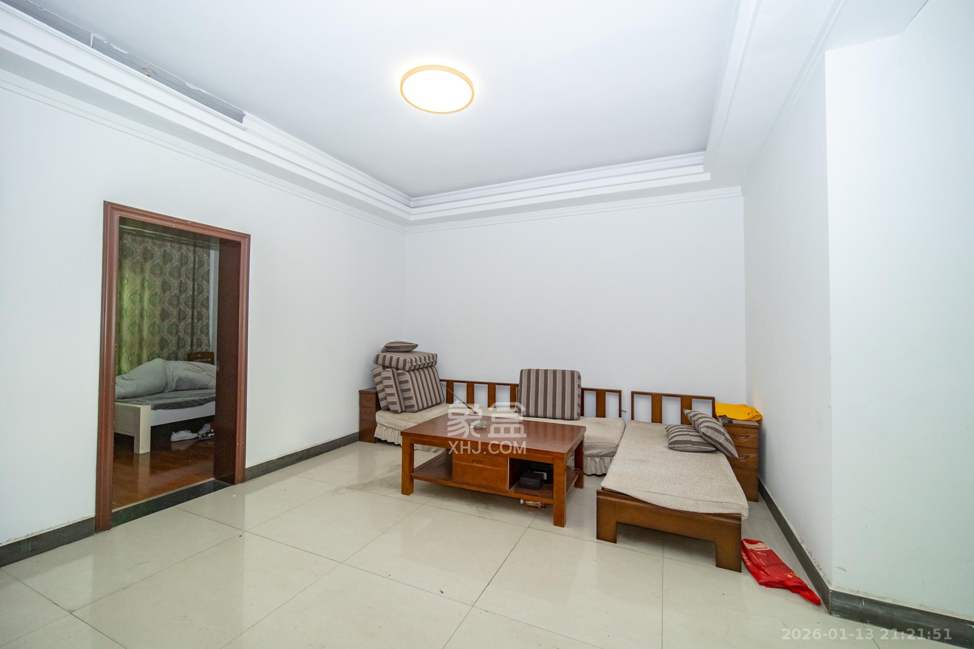 中南汽车世界  2室2厅1卫    23.8万