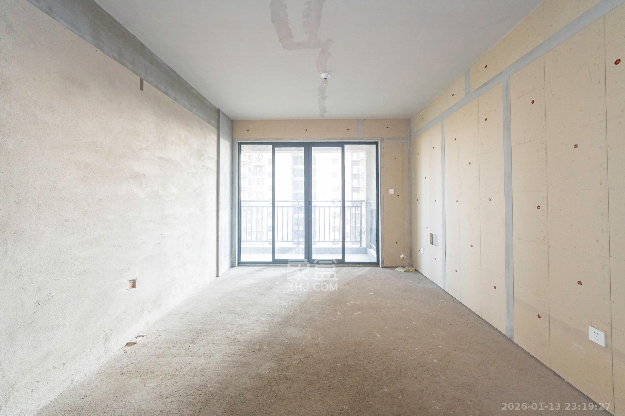 日盛湖湘花苑  1室0厅0卫    63.8万