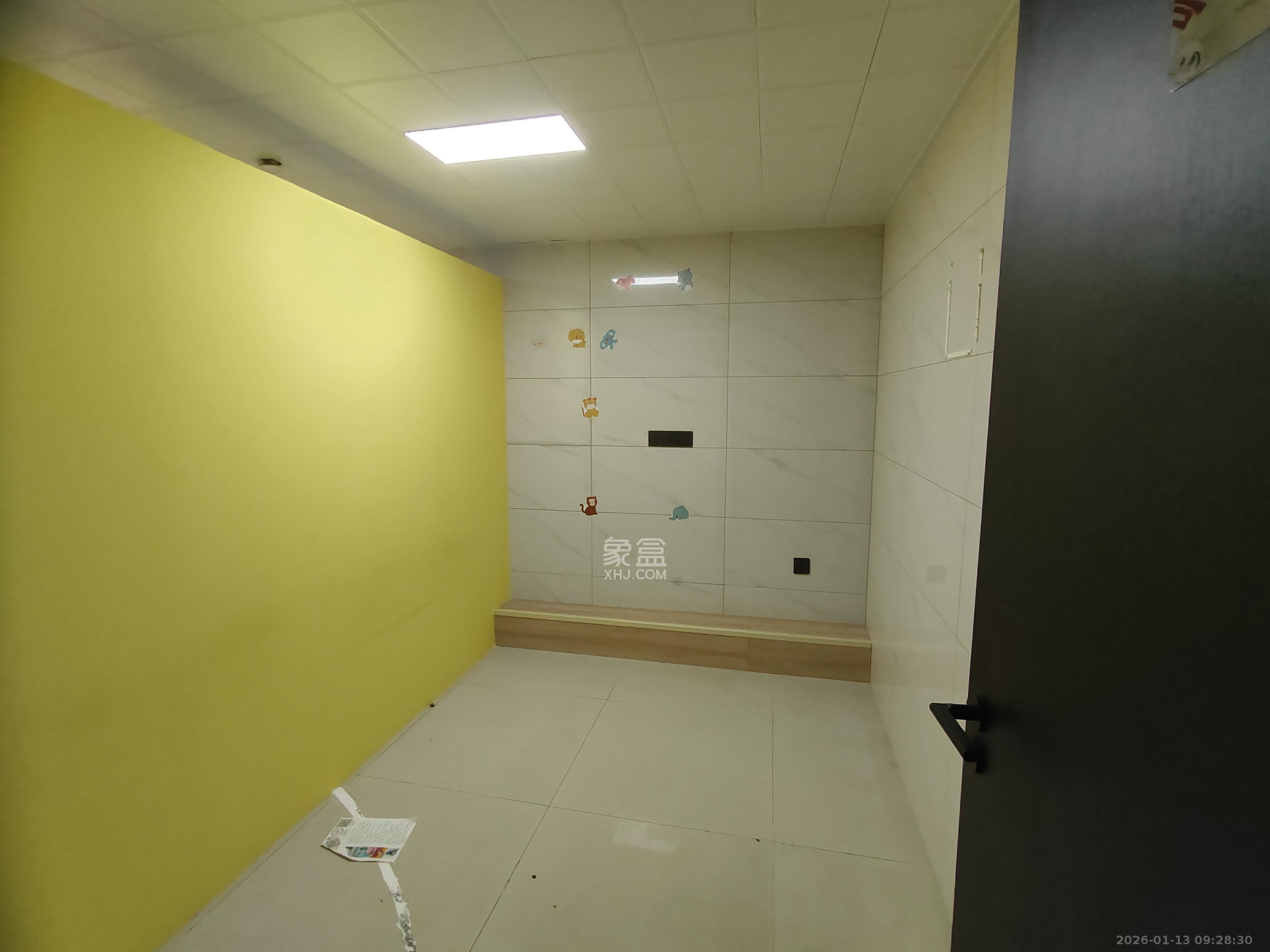 嘉顿新天地   178.0㎡      5800.0元/月室内图