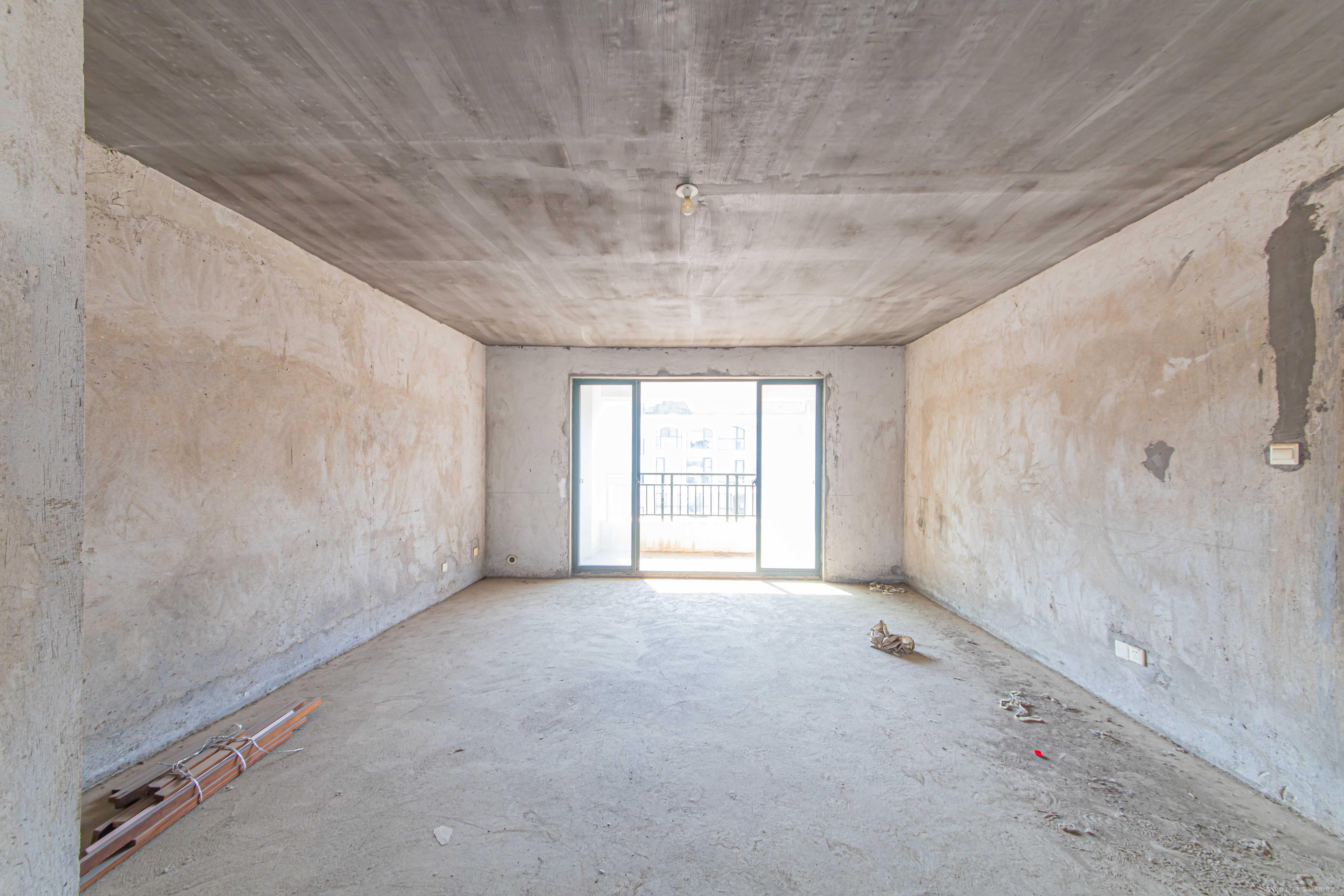 保利花园  8室4厅6卫    299.0万