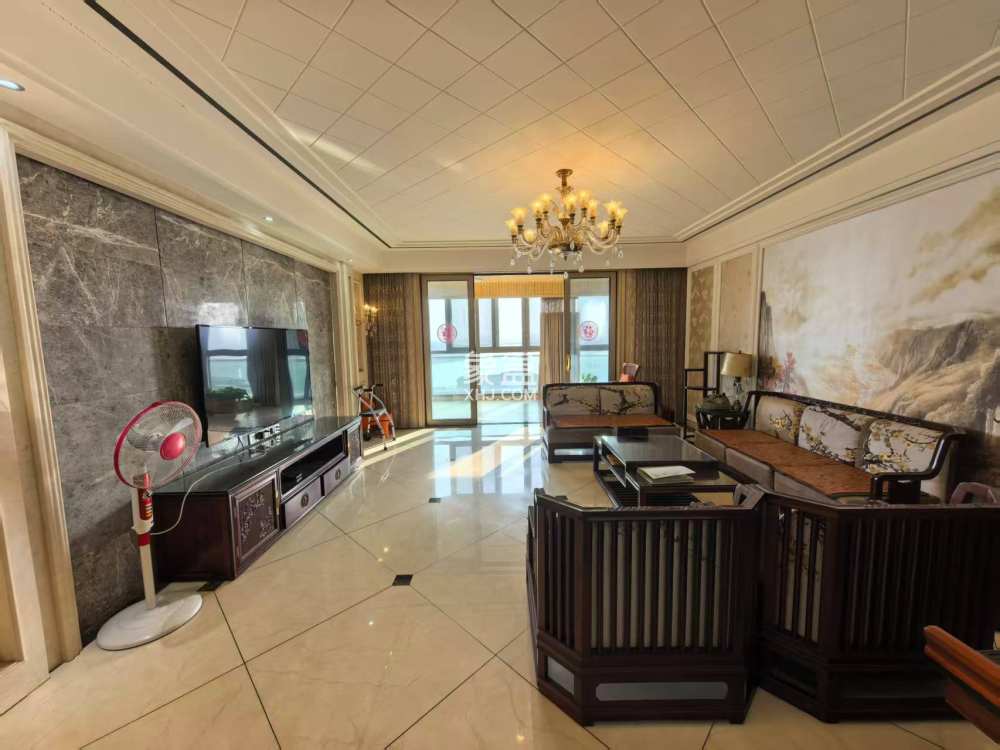 晋合湘水湾二期  6室3厅4卫    245.0万