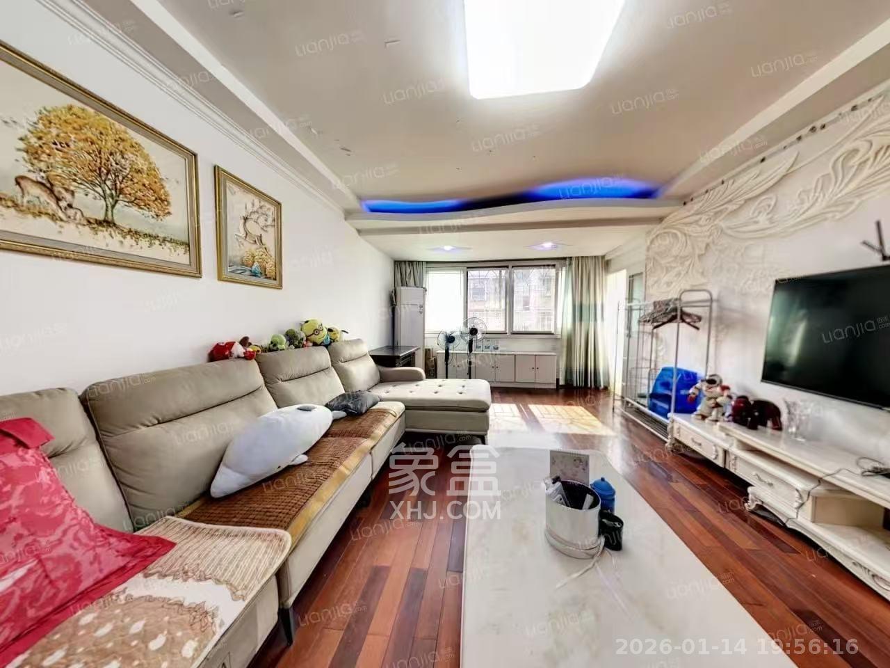 兰景花园  3室2厅1卫    2000.0元/月