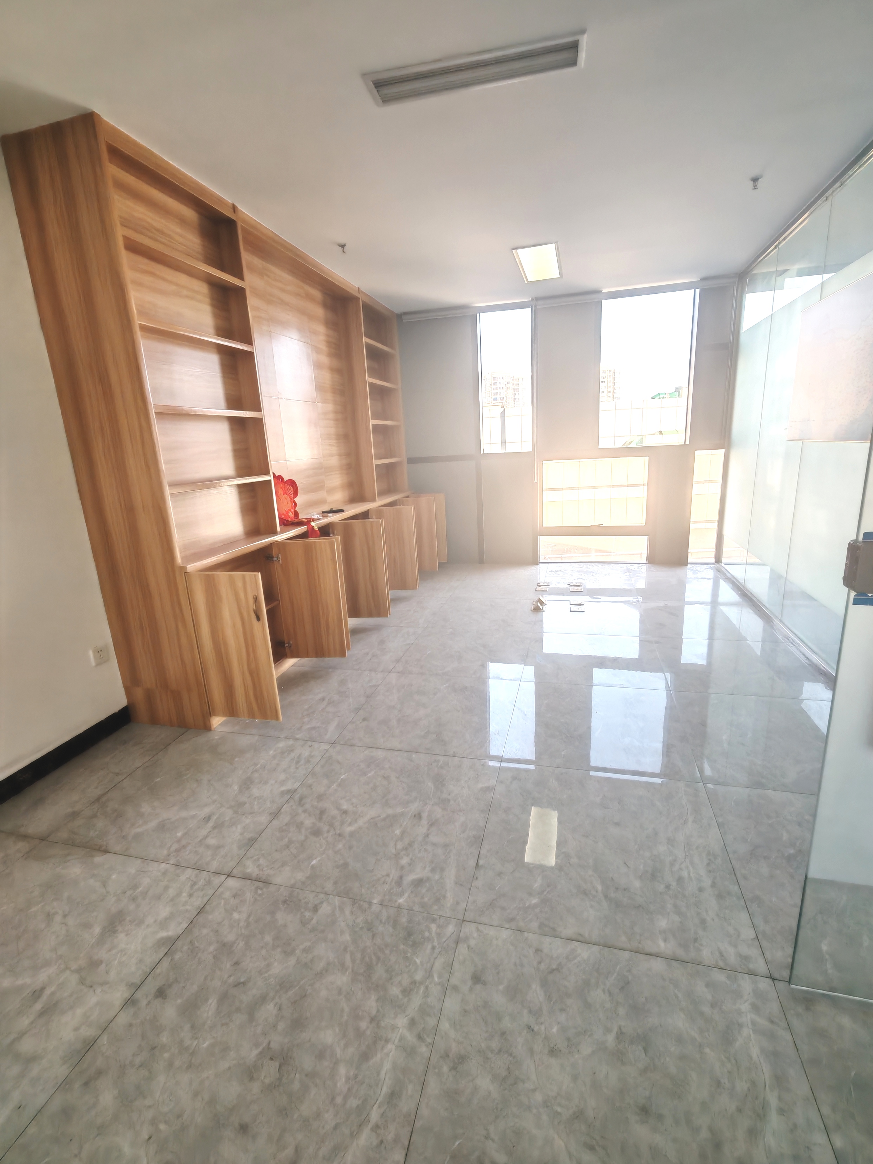 喜盈门（海口）建材家居生活广场   400.0㎡      18000.0元/月室内图