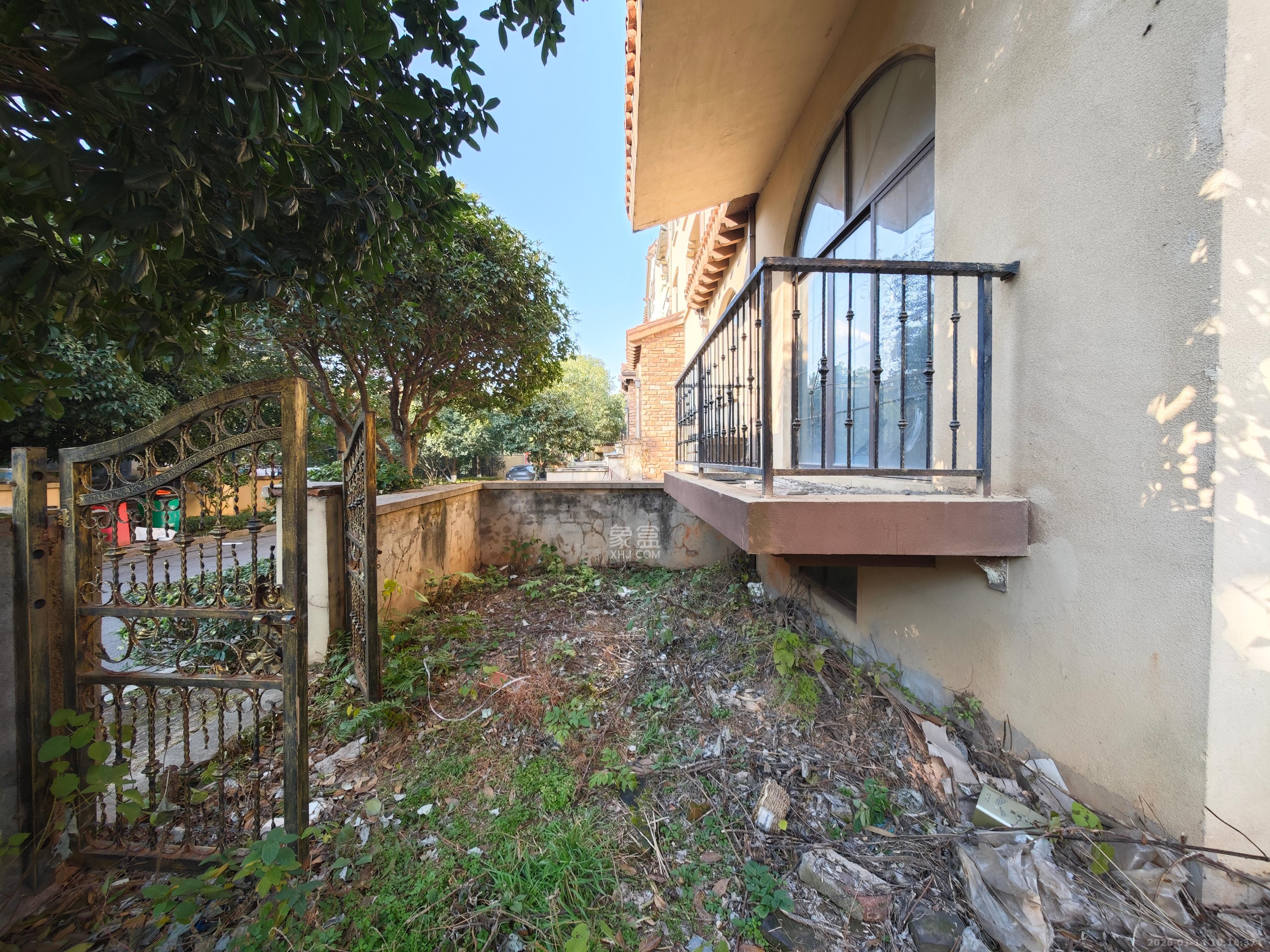 水映加州  5室3厅3卫    488.0万