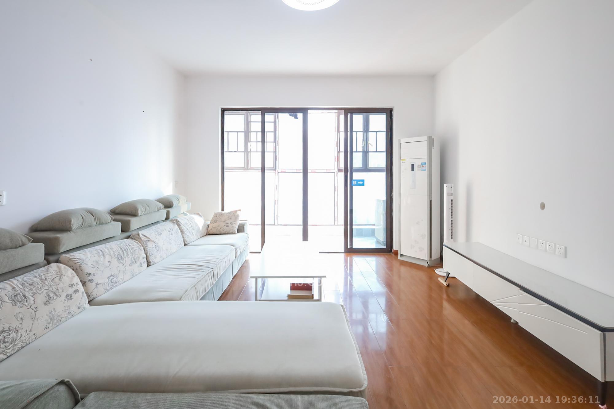 世茂外滩里（世茂铂翠湾三期）  4室2厅2卫    280.0万