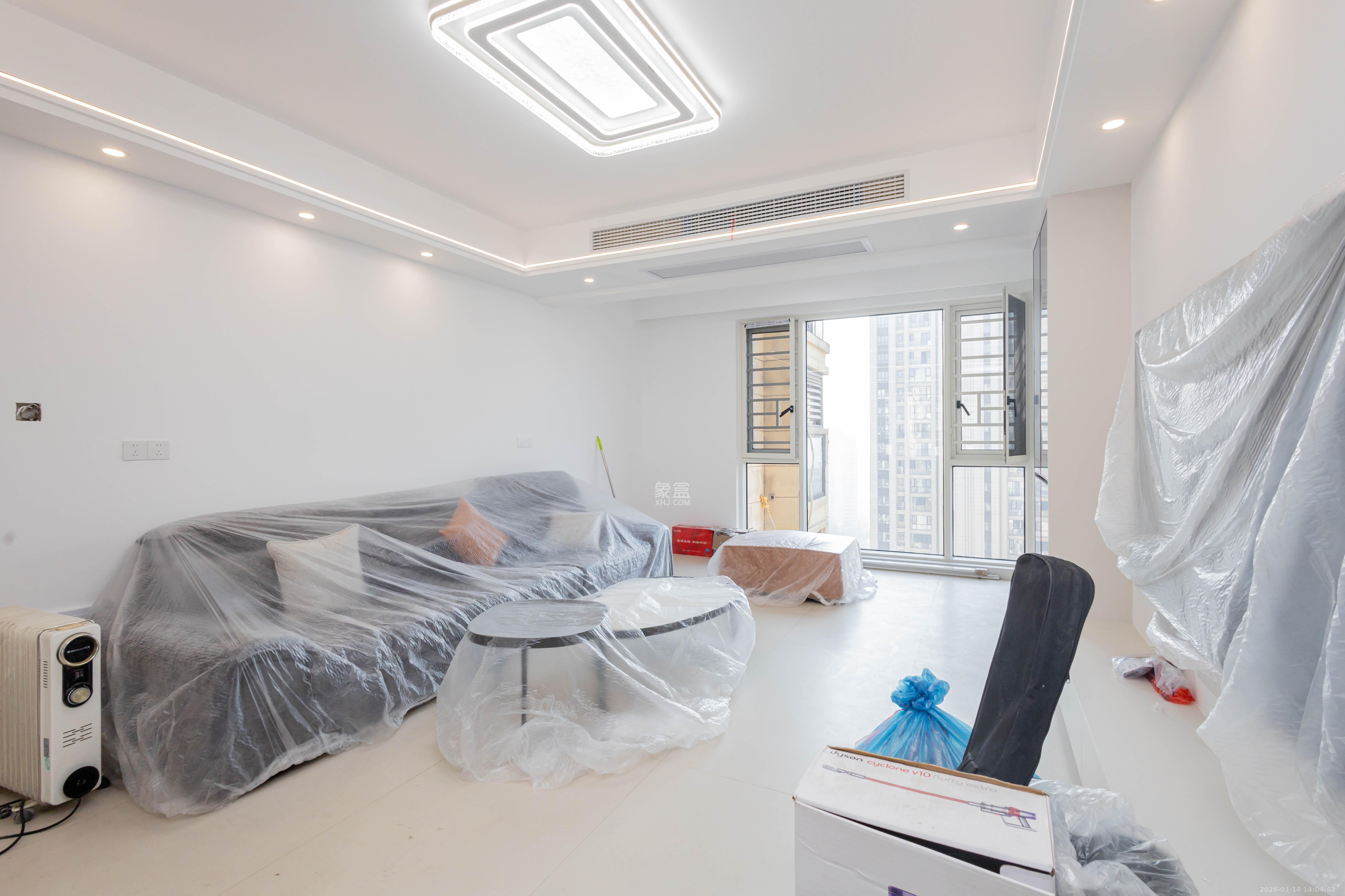 中交中央公园D1区  4室2厅2卫    160.0万