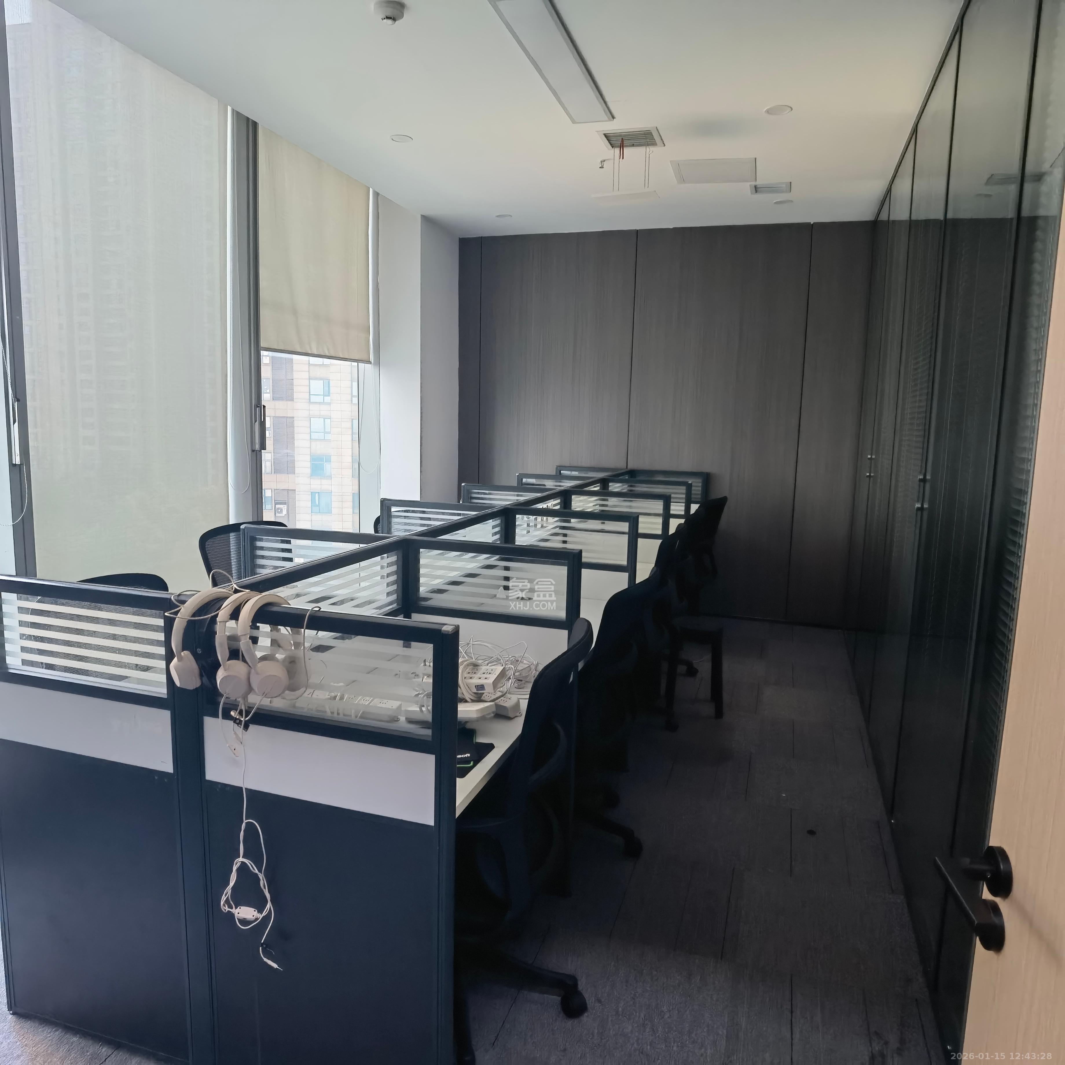 保利国际广场   566.0㎡      22000.0元/月室内图