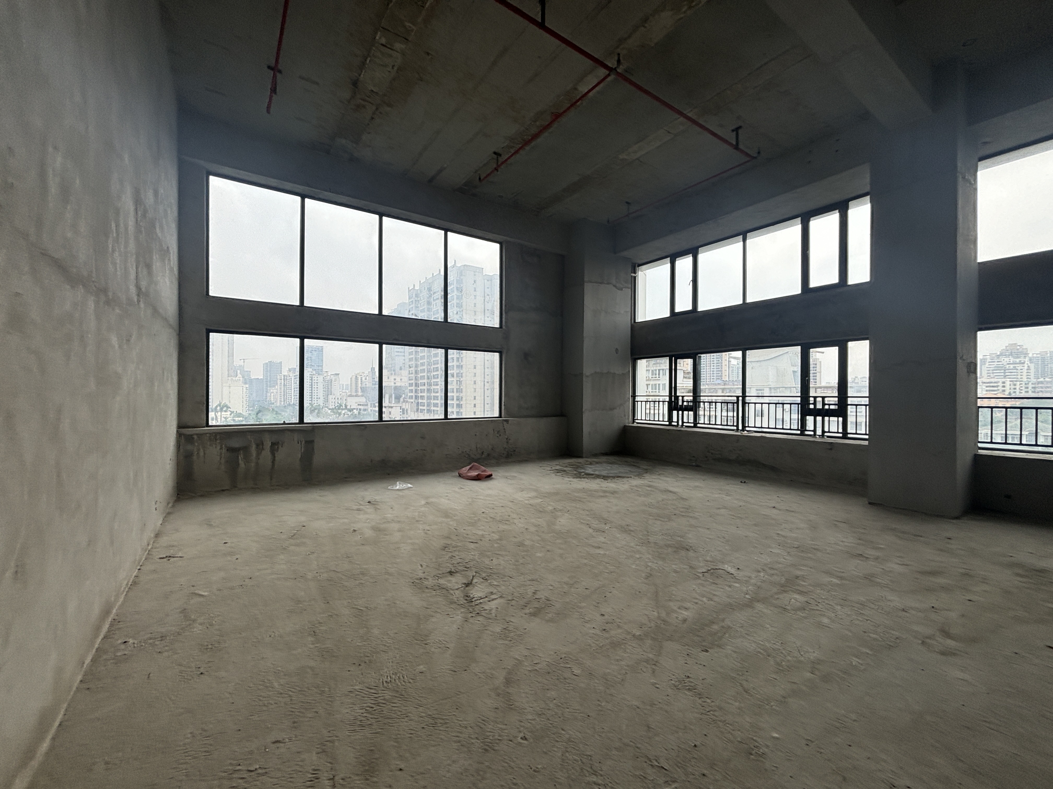 绿地领海广场   150.0㎡      8000.0元/月