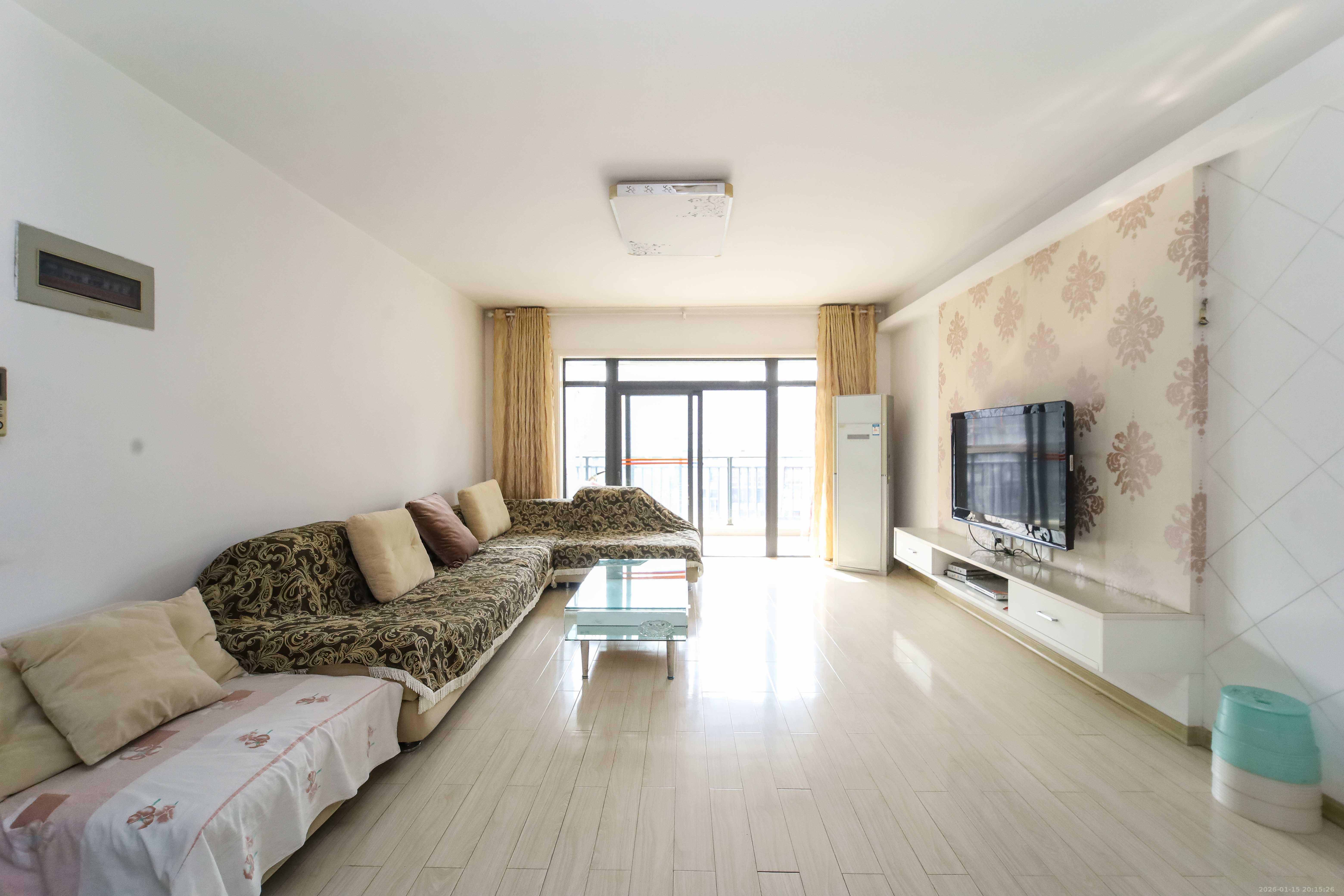 长房东郡  4室2厅2卫    155.0万