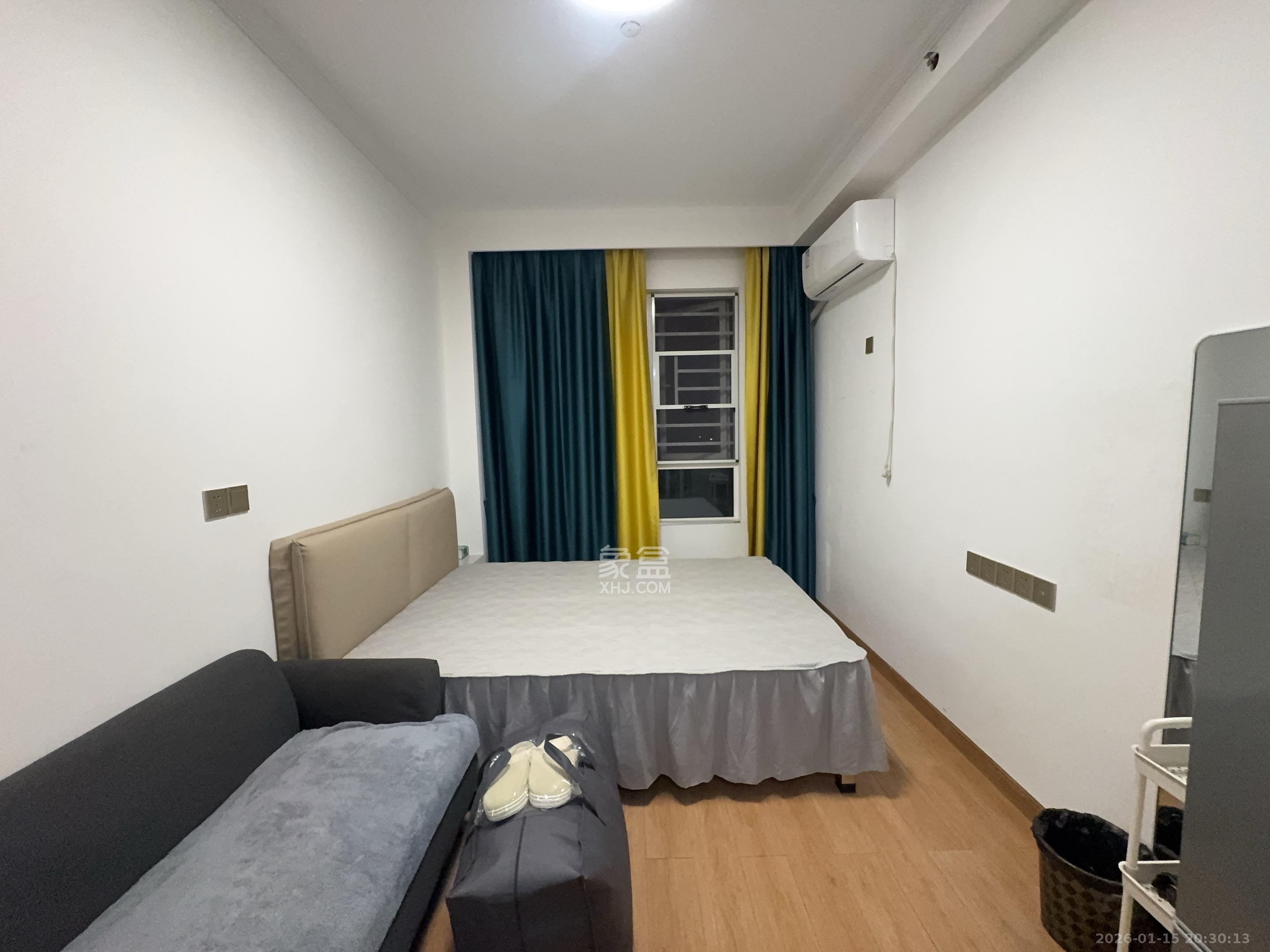 保利香槟国际C区  1室1厅1卫    1200.0元/月