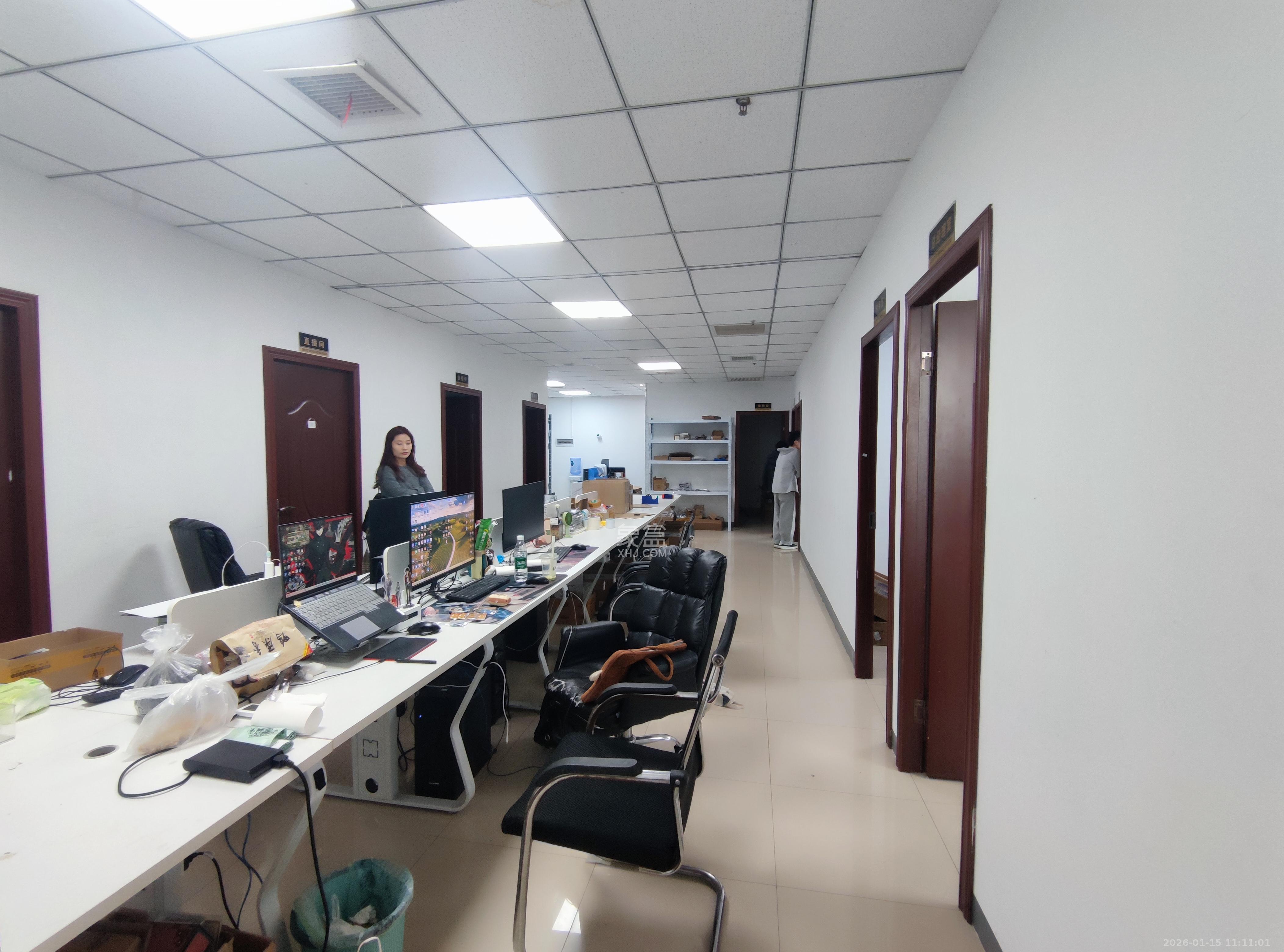 新长海广场   230.0㎡      7500.0元/月室内图