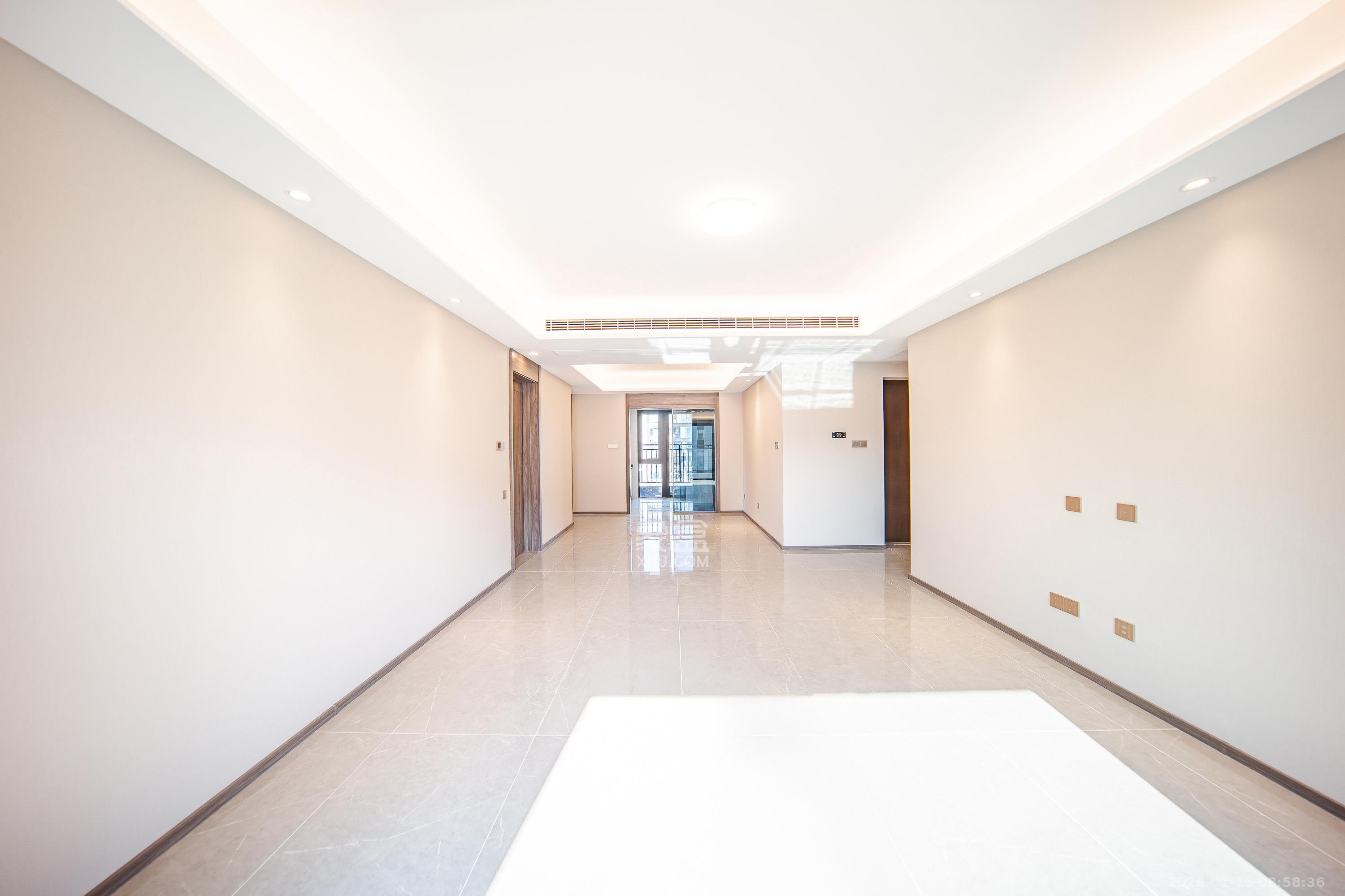 龙湖江与城  3室2厅1卫    135.0万