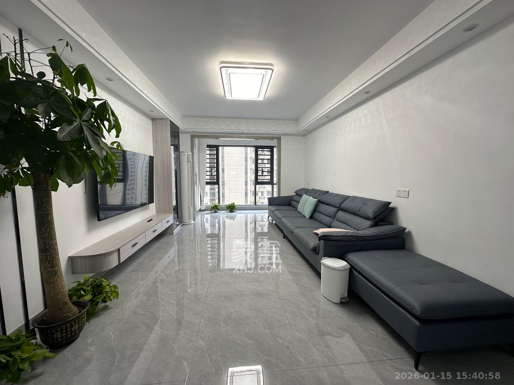 恒基旭辉湖山赋  3室2厅2卫    2800.0元/月