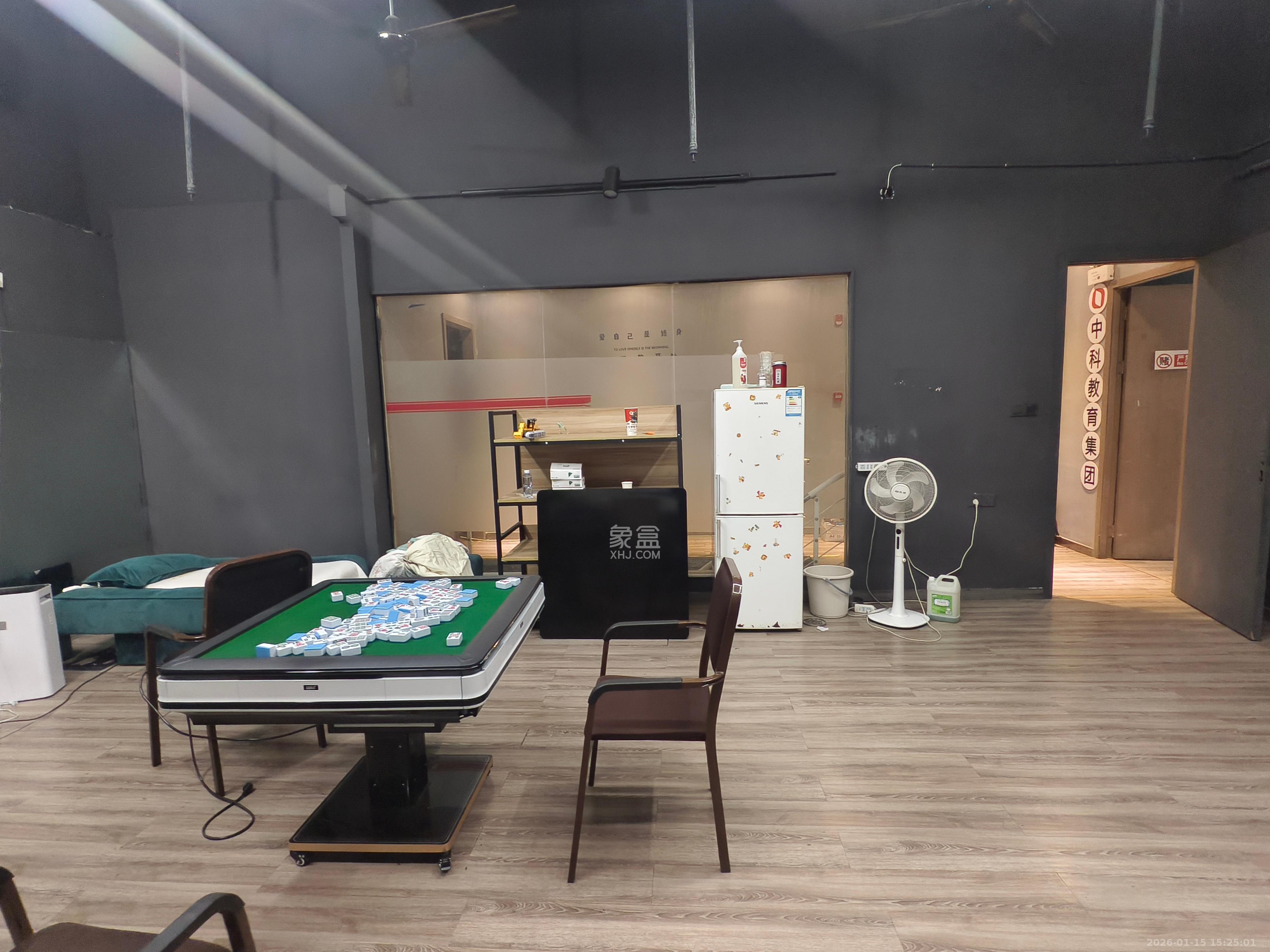 奥克斯缔壹城   130.0㎡      3500.0元/月室内图